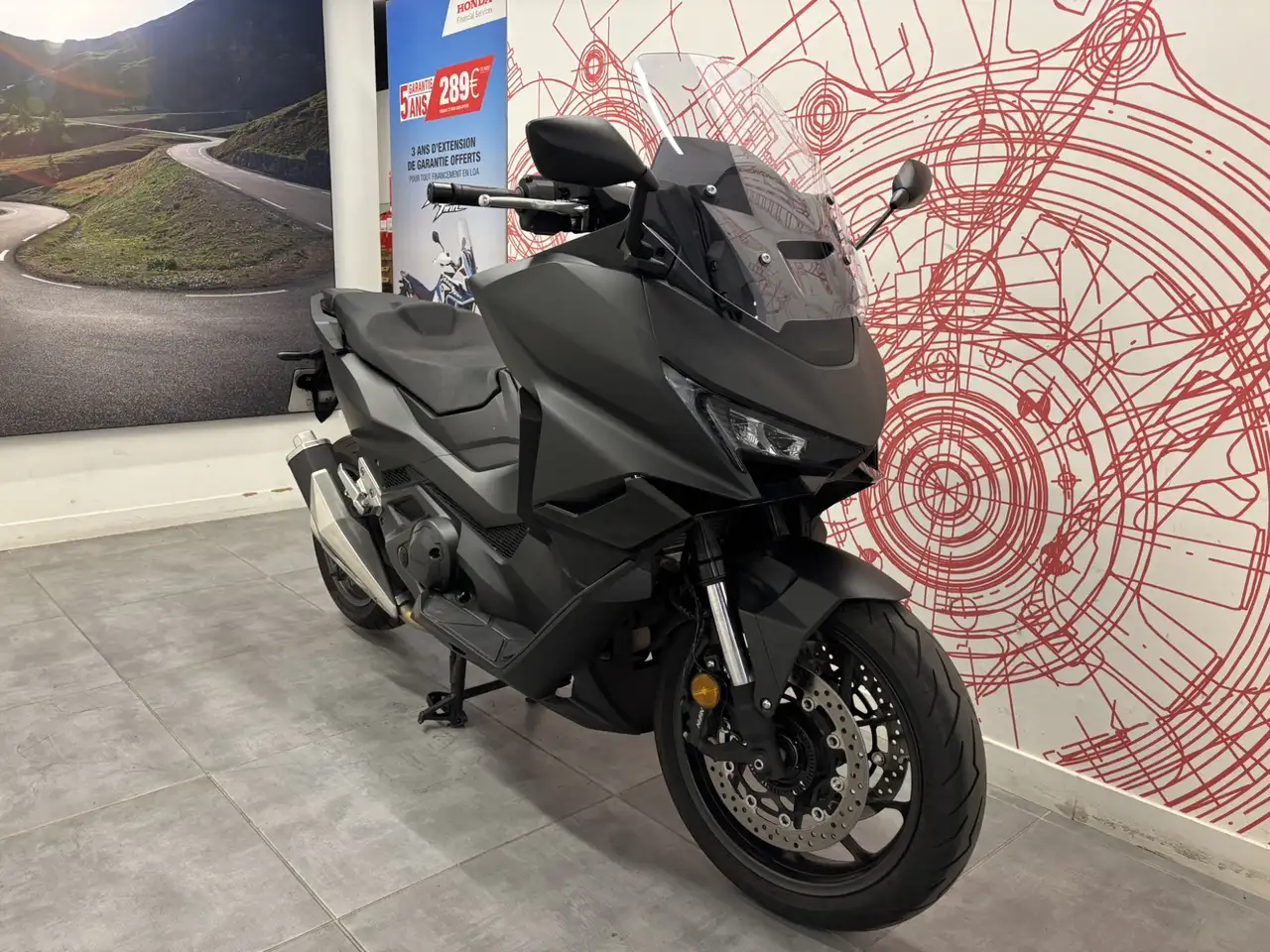 Honda Forza 750