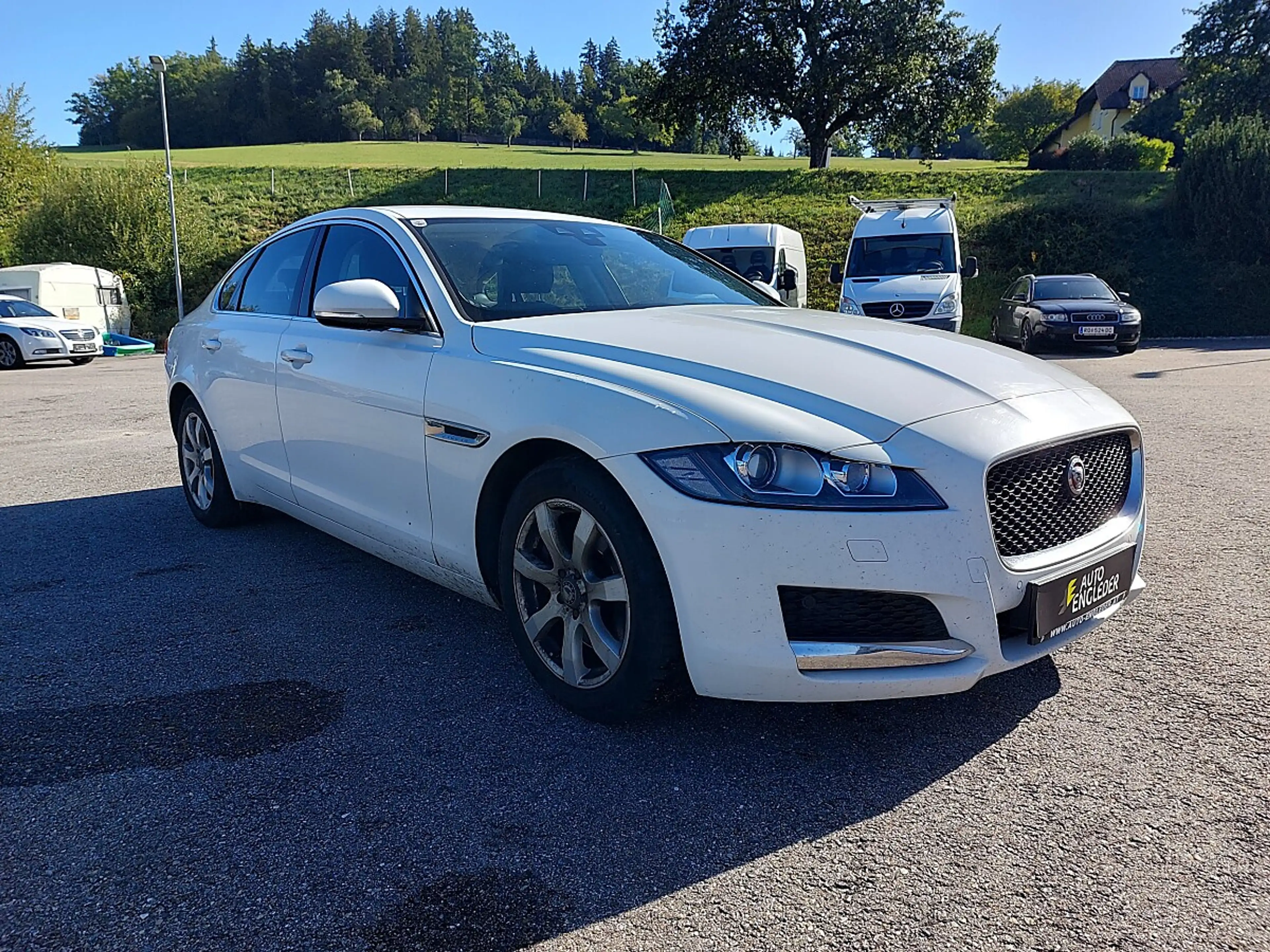 Jaguar XF 20d Prestige Aut. (EXPORT ODER WIEDERVERKÄUFER ... — photo 3