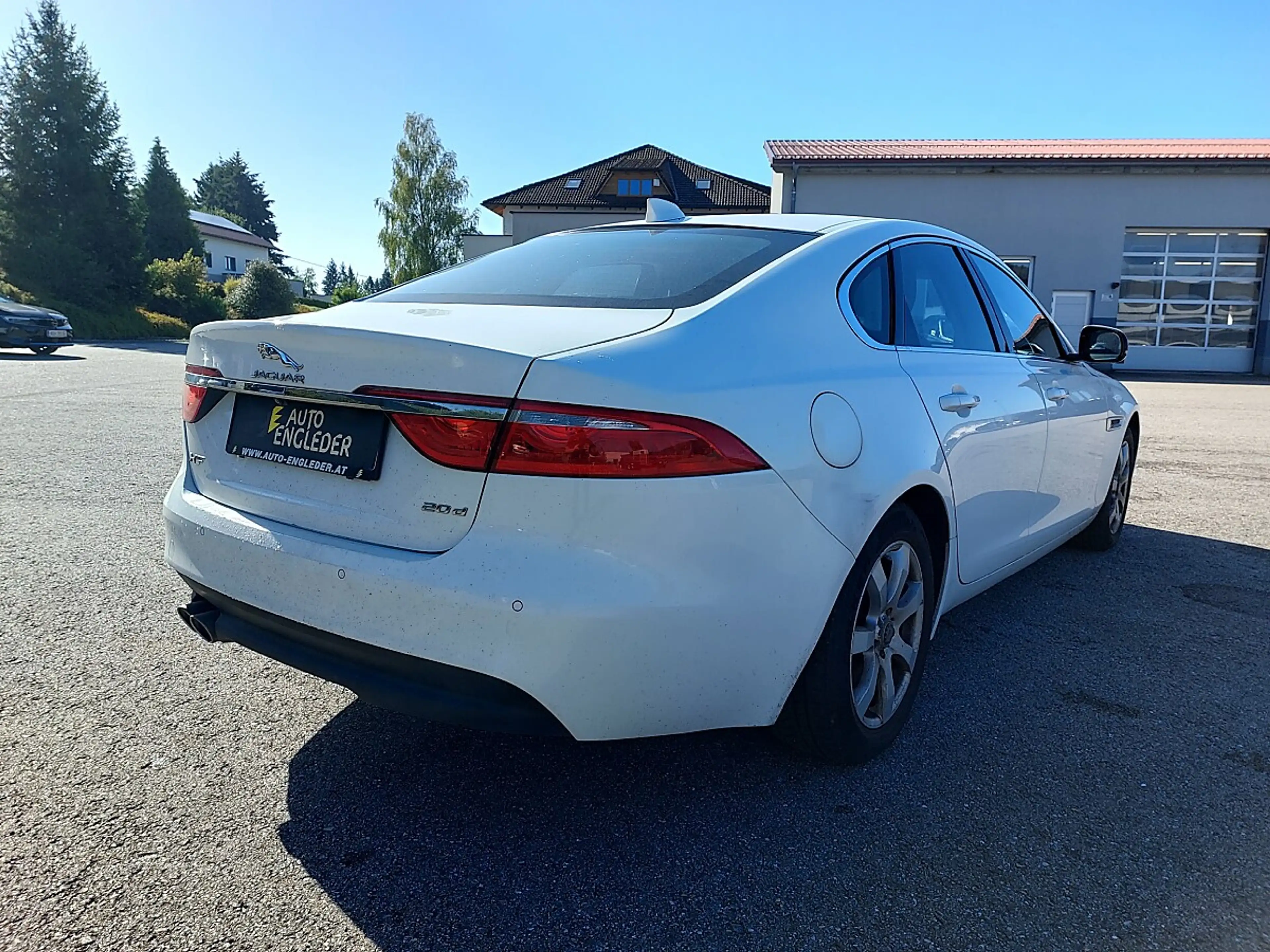 Jaguar XF 20d Prestige Aut. (EXPORT ODER WIEDERVERKÄUFER ... — photo 4