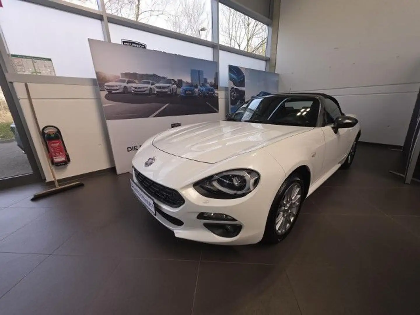 Fiat 124 Spider 1.4 MultiAir Turbo Lusso / Navi / SHZ Blanco - 1