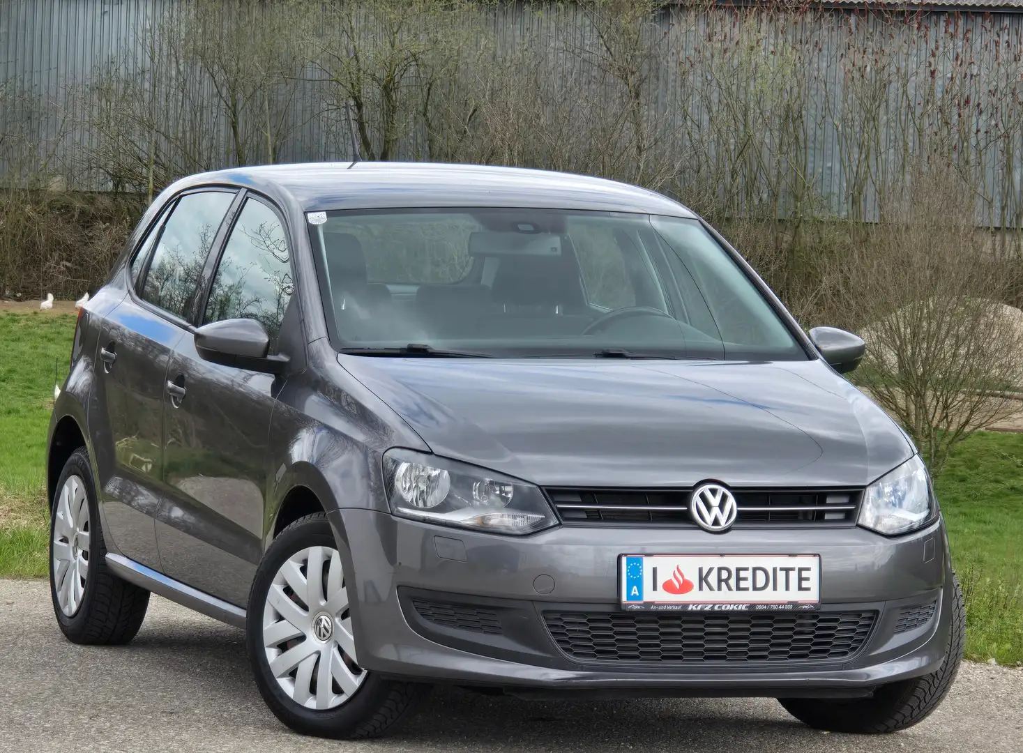 Volkswagen Polo Comfortline 1,6 TDI Top* Kredit* Sitzheizung*Klima Grau - 2