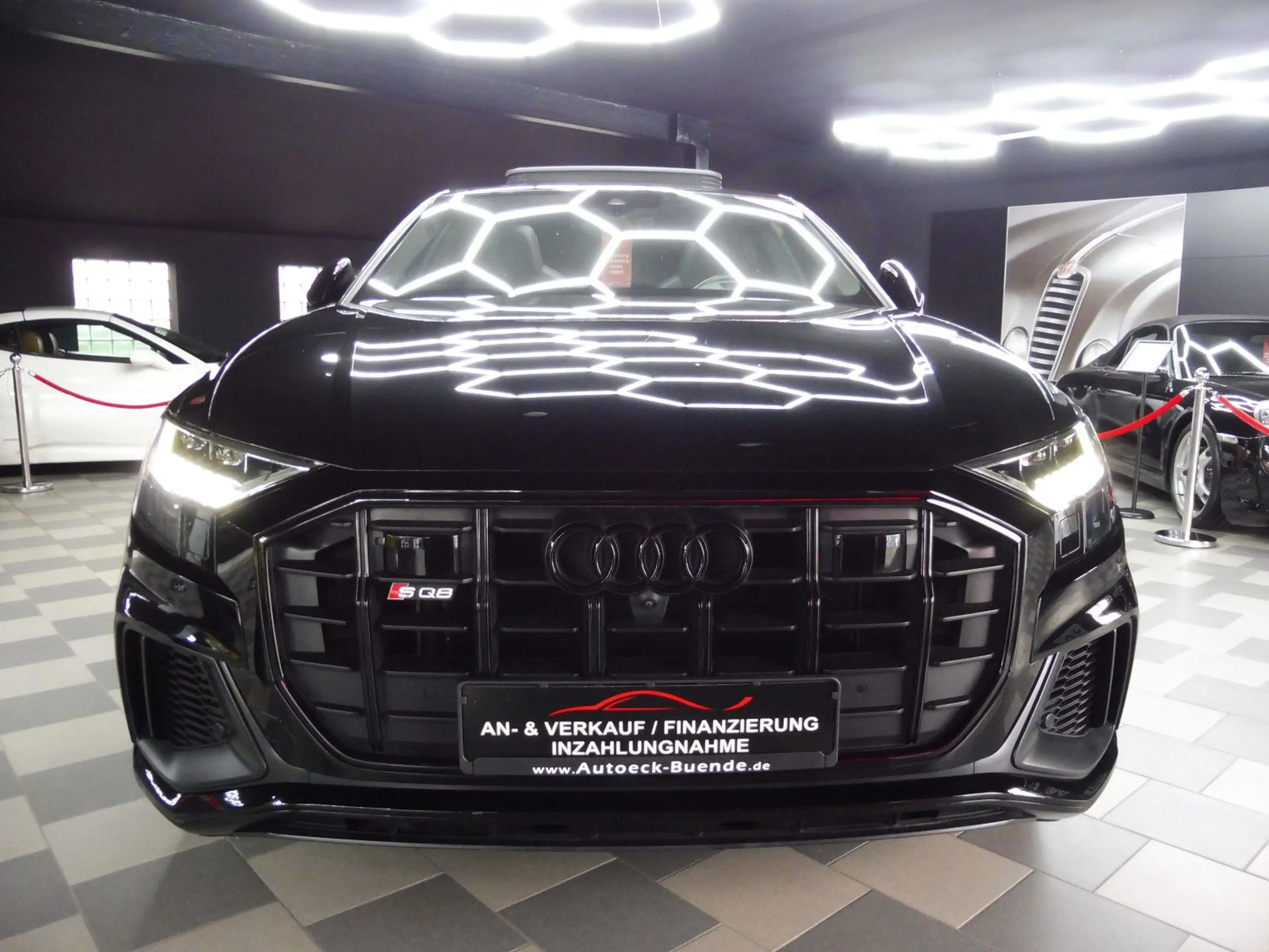 Audi SQ8 4.0 TDI quattro Pano/360° Kam/Bang & Olufsen — photo 3