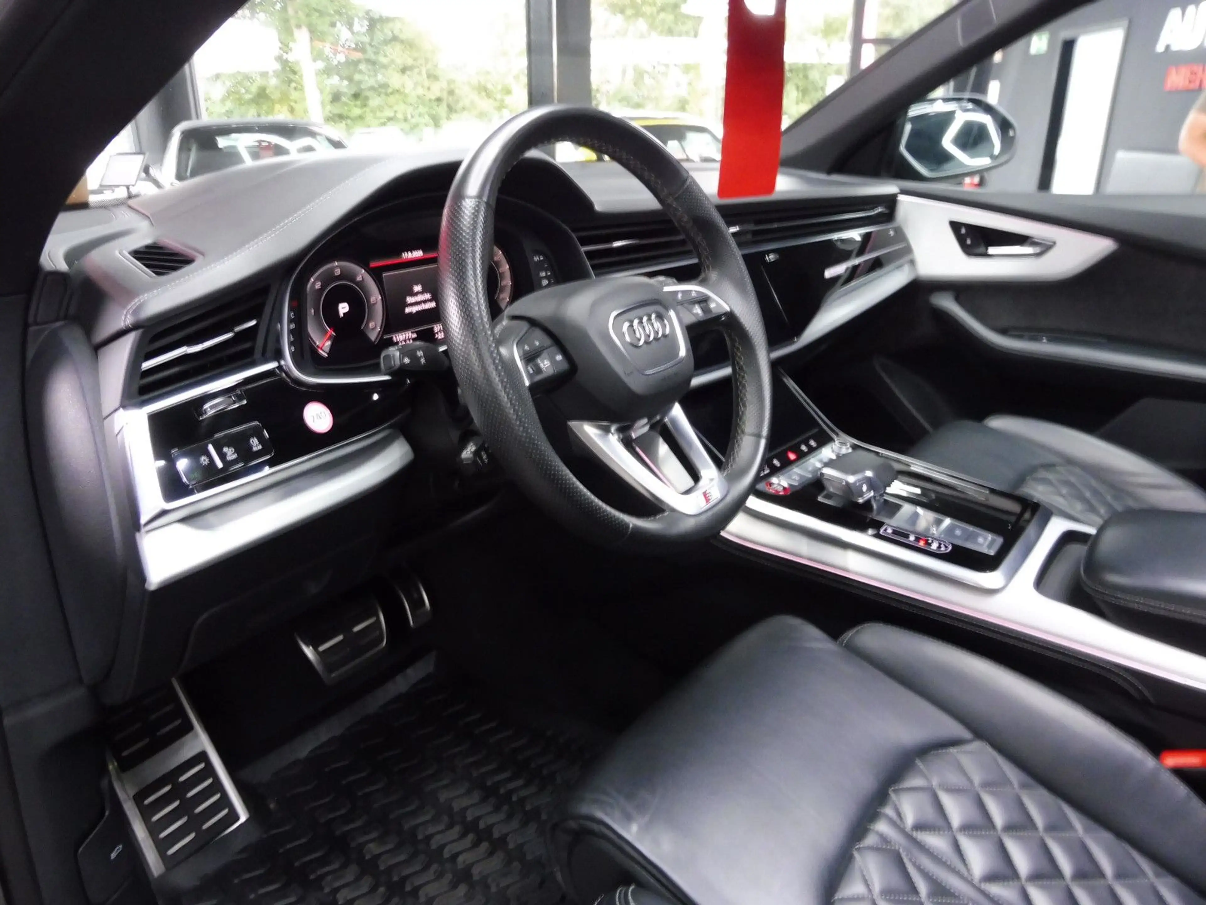 Audi SQ8 4.0 TDI quattro Pano/360° Kam/Bang & Olufsen — photo 11