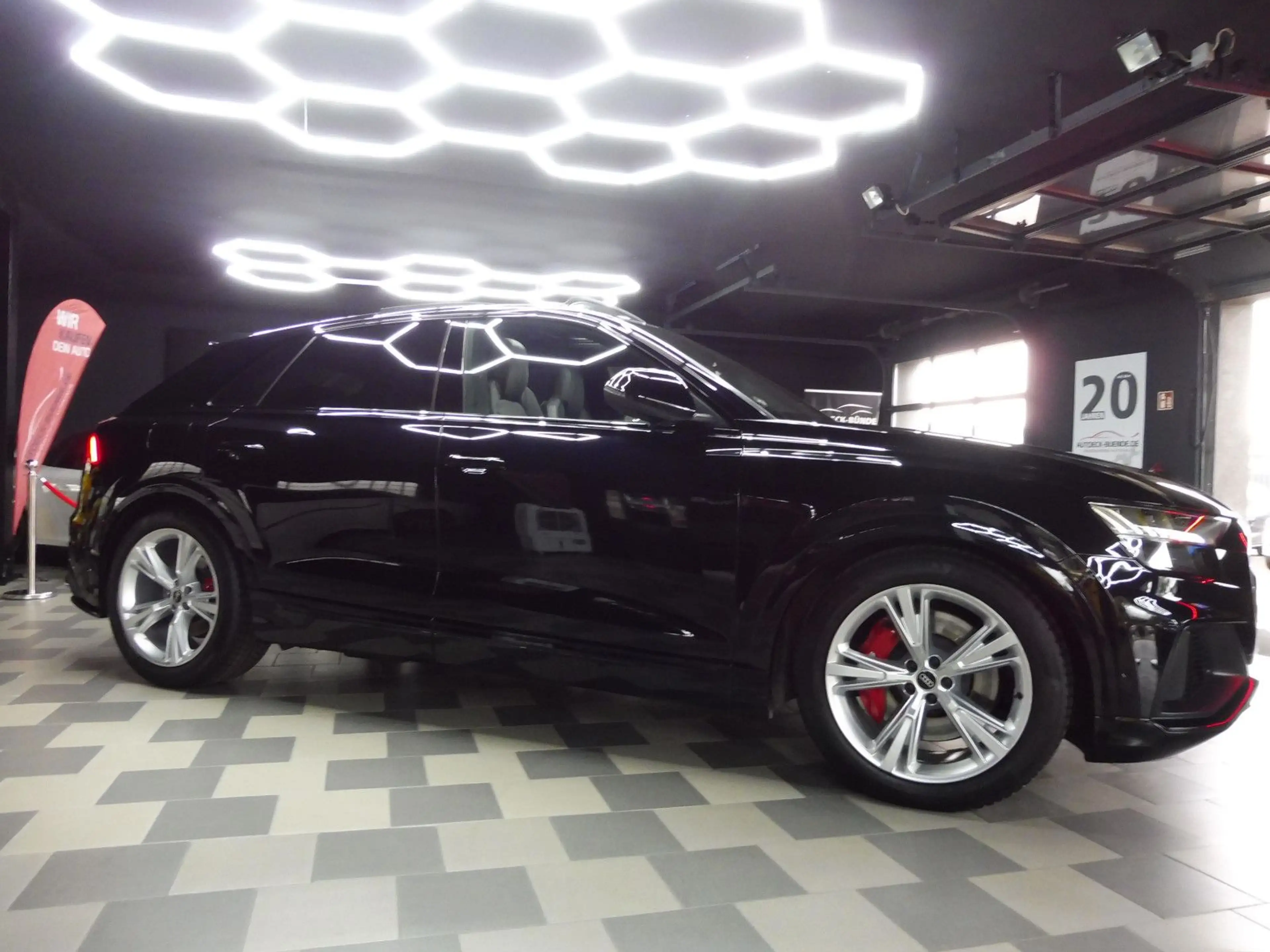 Audi SQ8 4.0 TDI quattro Pano/360° Kam/Bang & Olufsen — photo 4