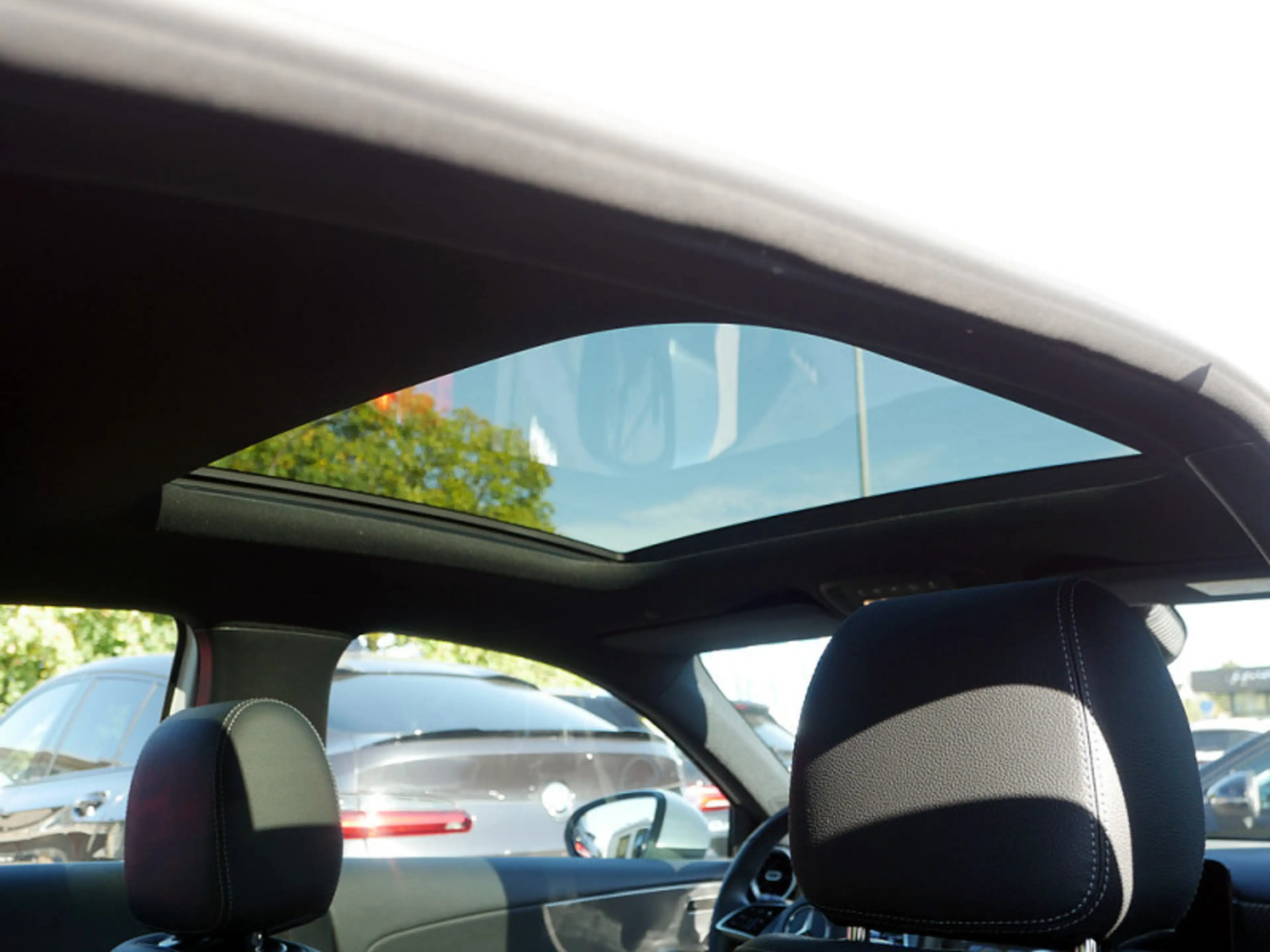 Mercedes-Benz A 200 d , Progressive Navi LED Pano Kamera PDC — photo 11