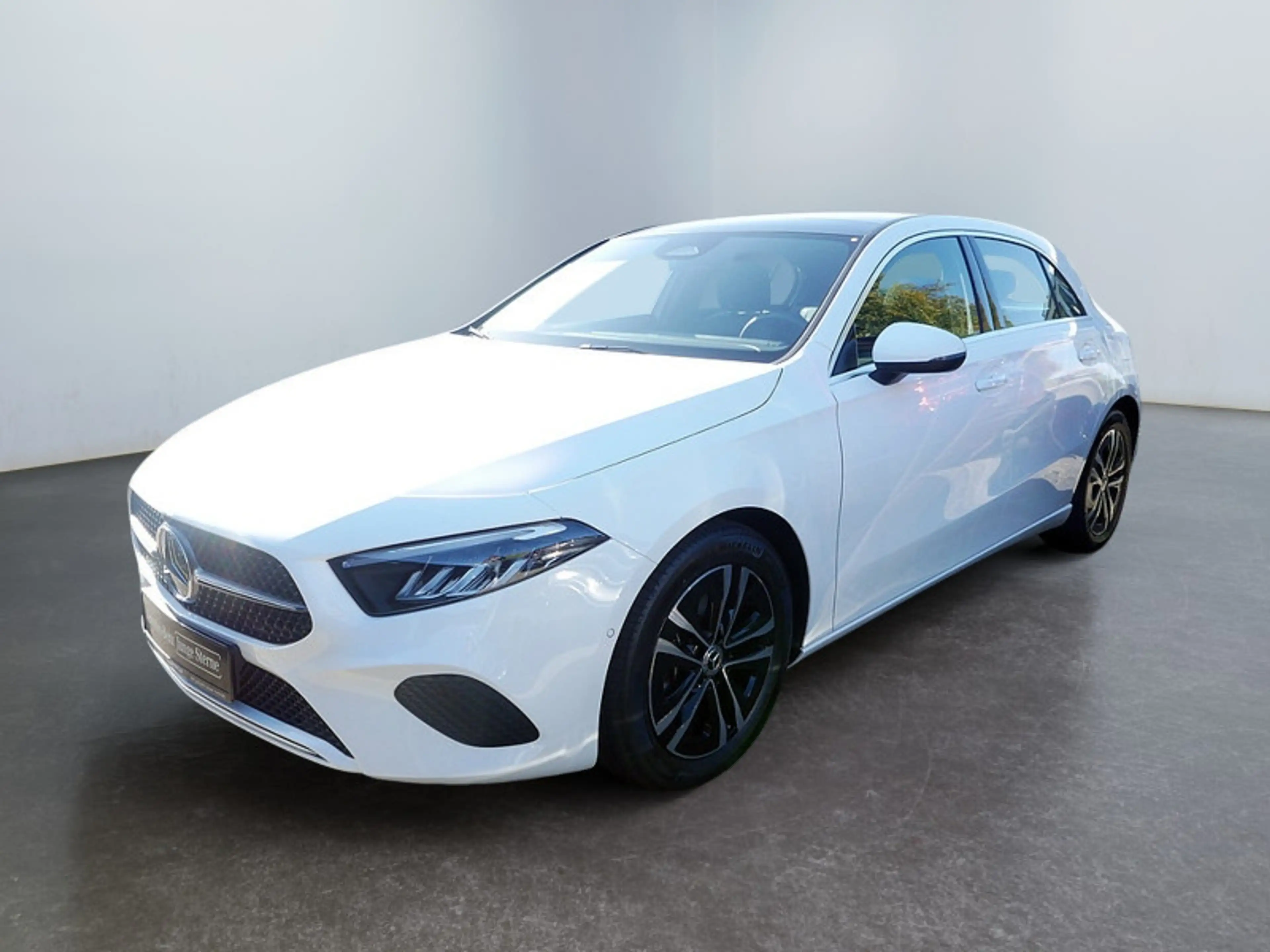 Mercedes-Benz A 200 d , Progressive Navi LED Pano Kamera PDC — photo 2