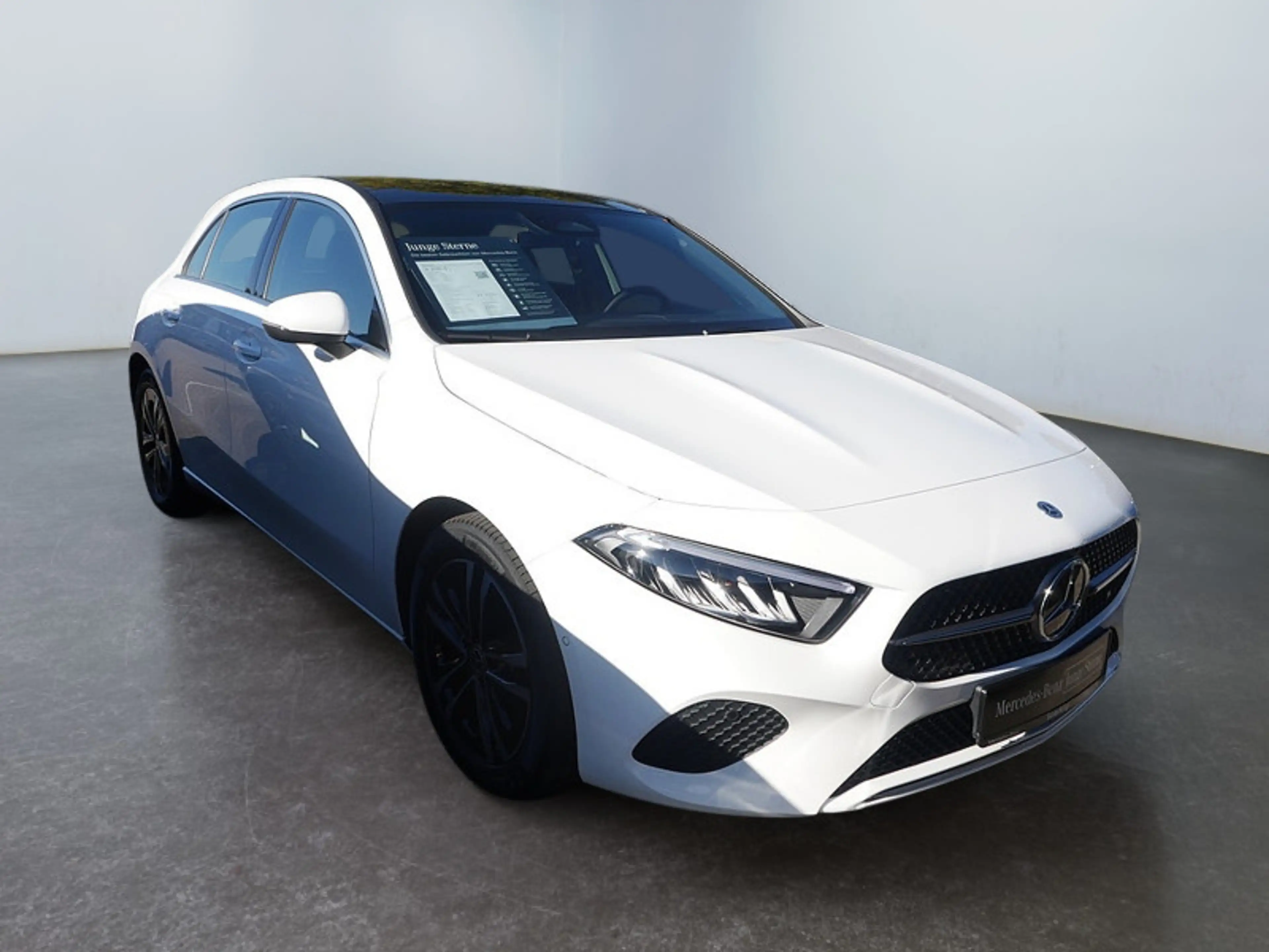 Mercedes-Benz A 200 d , Progressive Navi LED Pano Kamera PDC — photo 5