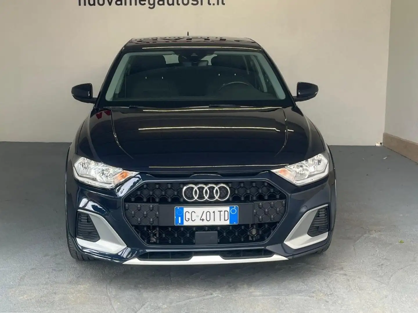Audi A1 citycarver 30 TFSI Gris - 2