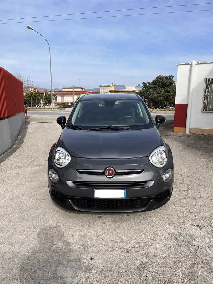 Fiat 500X 1.3 MJT LOUNGE 70KW 2022 Grau - 1