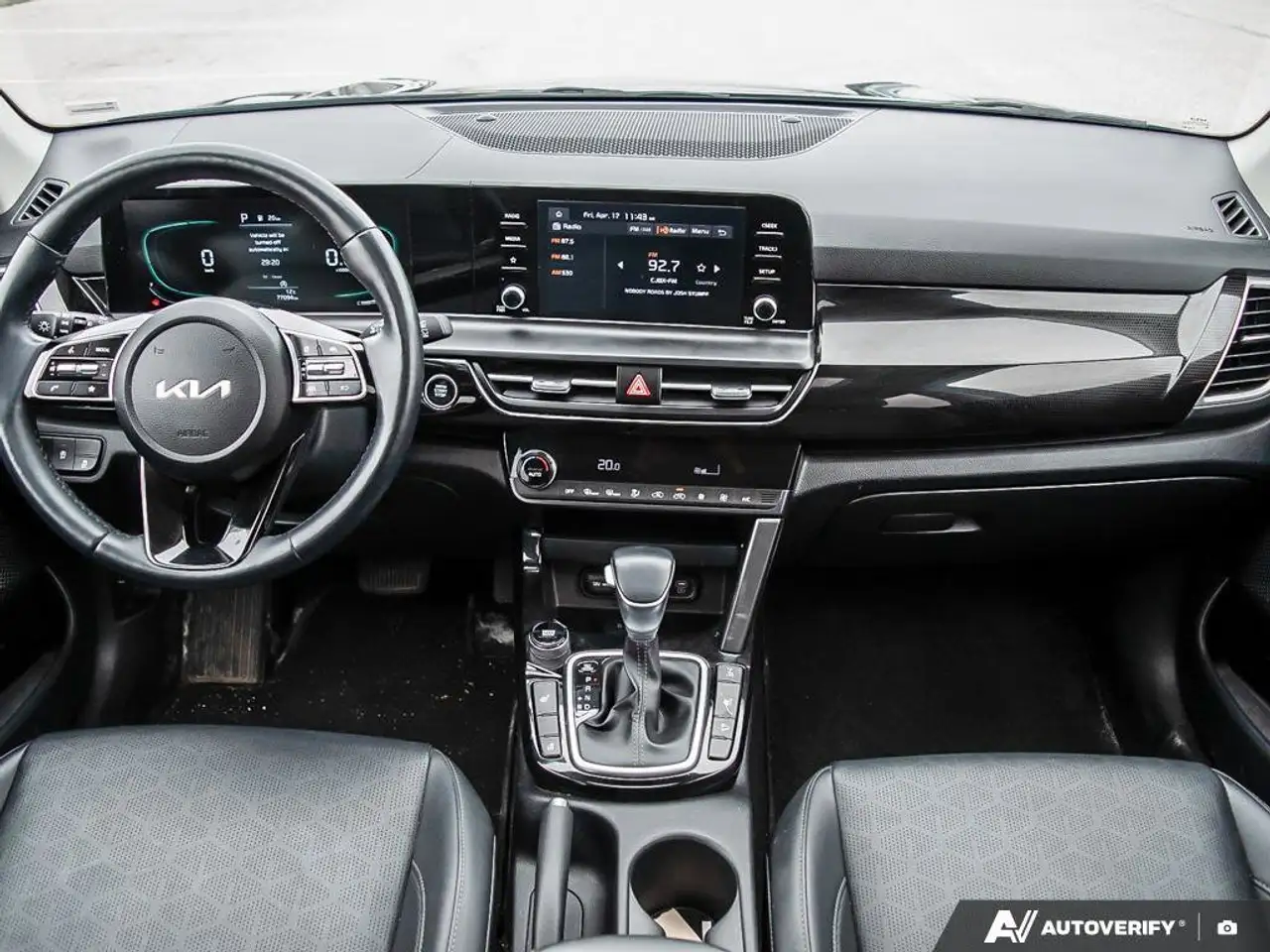 Kia Seltos снимка Kia Seltos