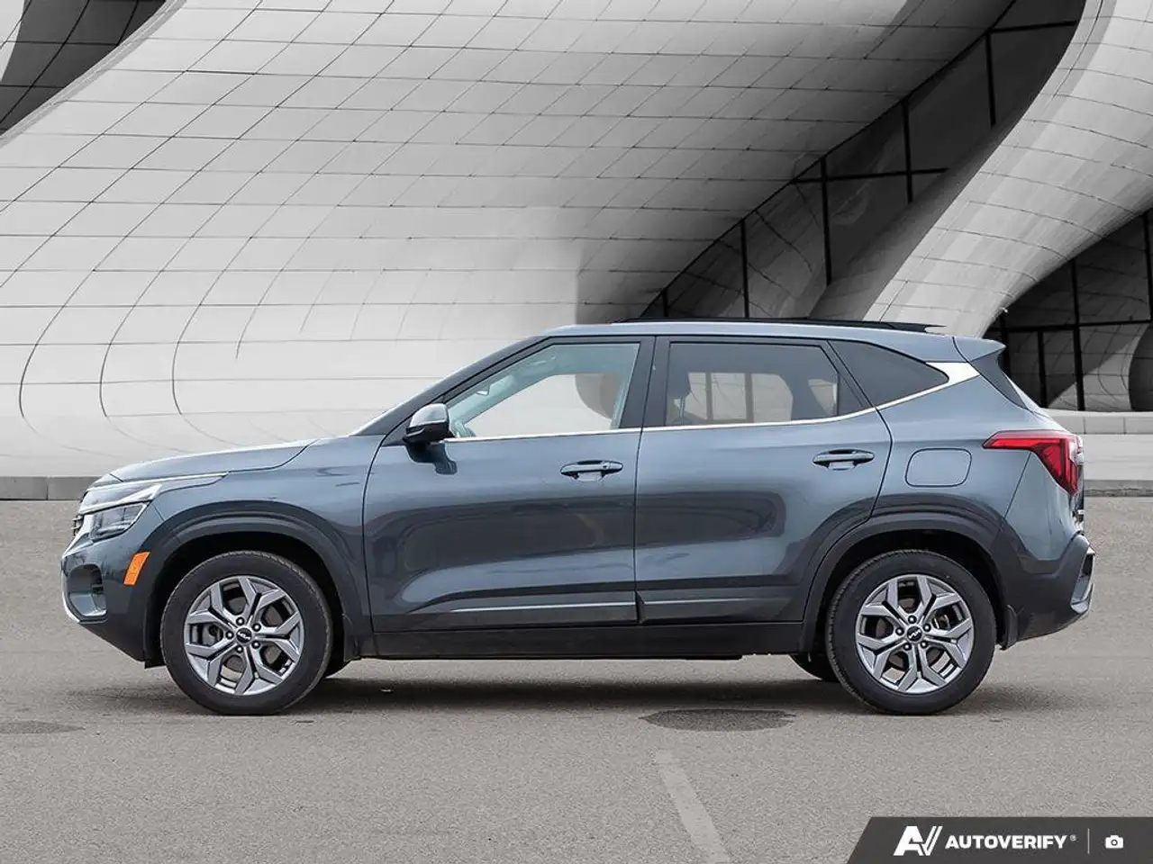 Kia Seltos снимка Kia Seltos