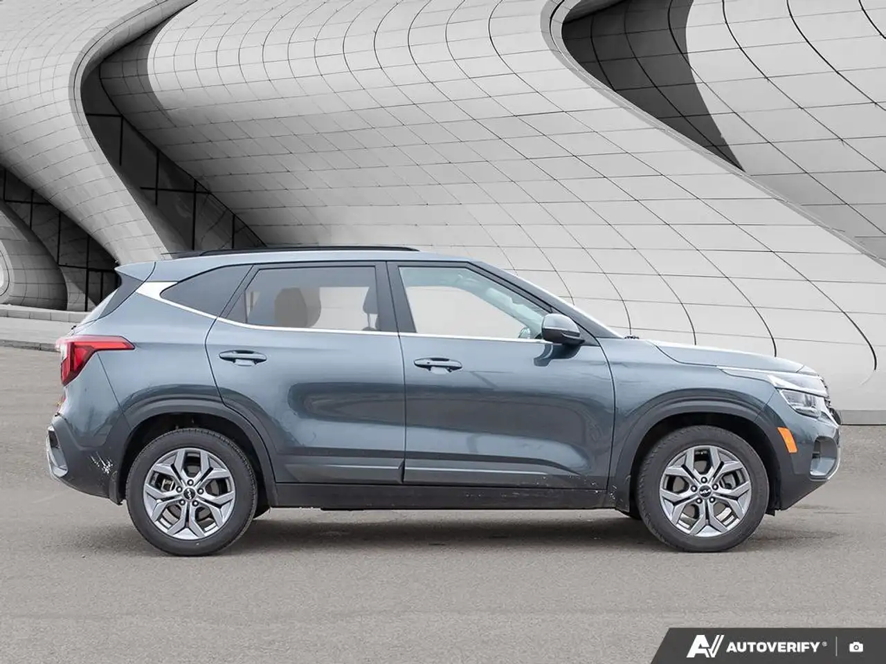Kia Seltos снимка Kia Seltos