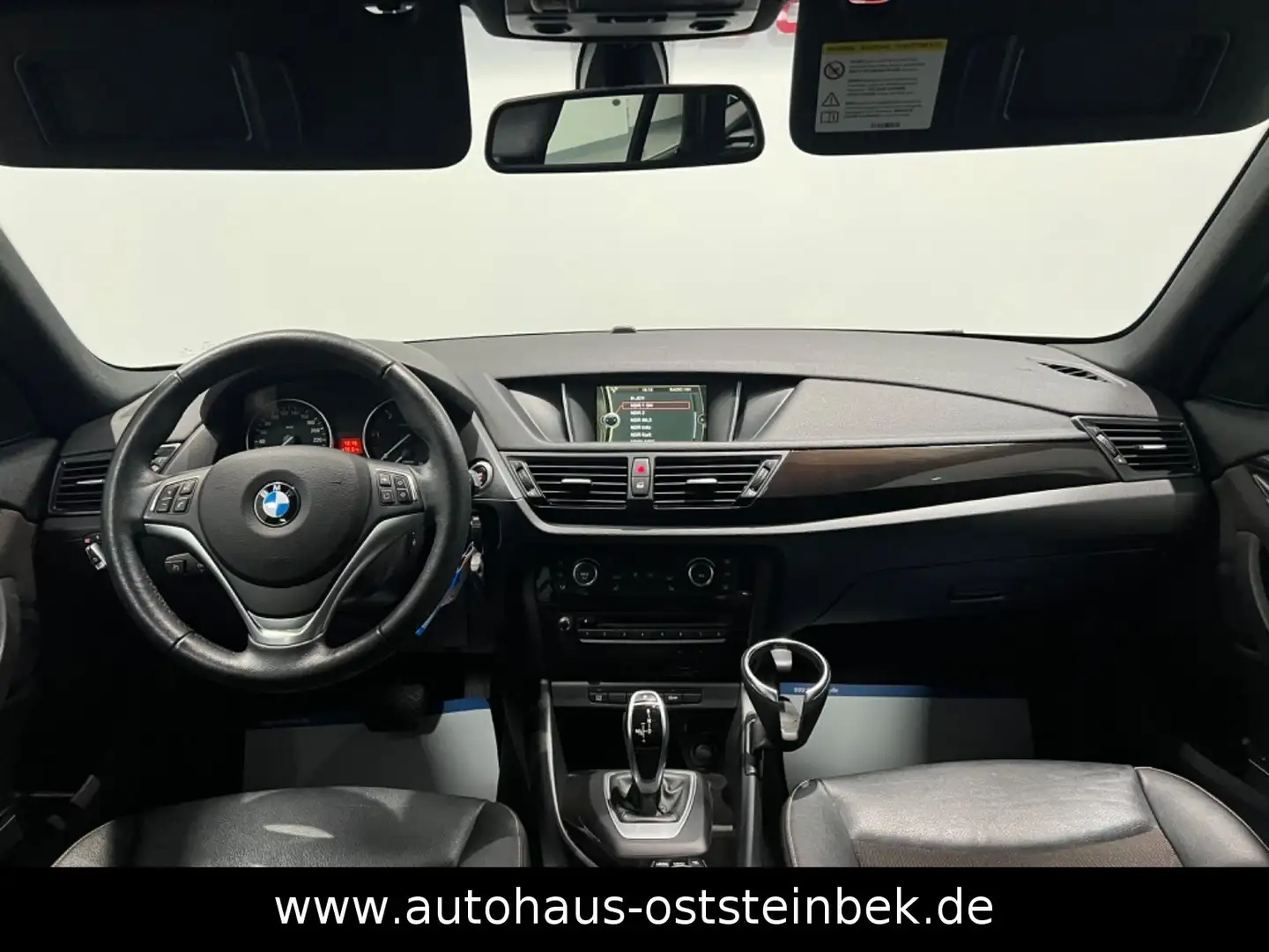 BMW X1 18 d xDRIVE/AUTOMATIK/BI-XEN/LEDER/PDC/SHZ/ Weiß - 2