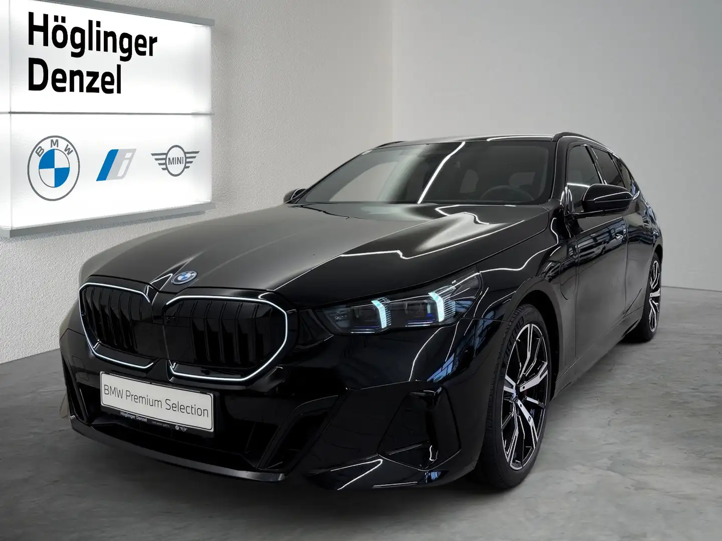 BMW 550 e xDrive Schwarz - 1