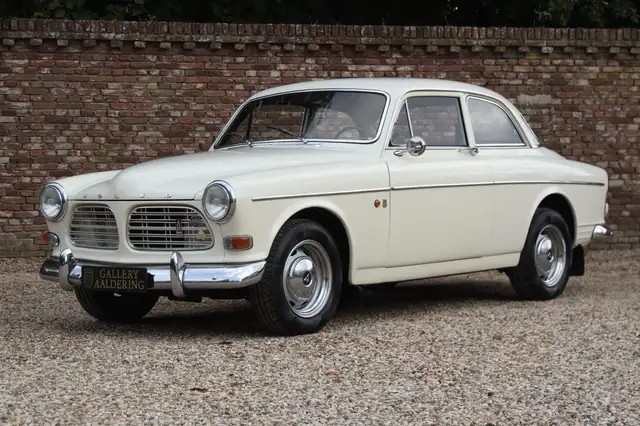 Volvo 133 GT Overdrive "Restored condition" "Body off" r