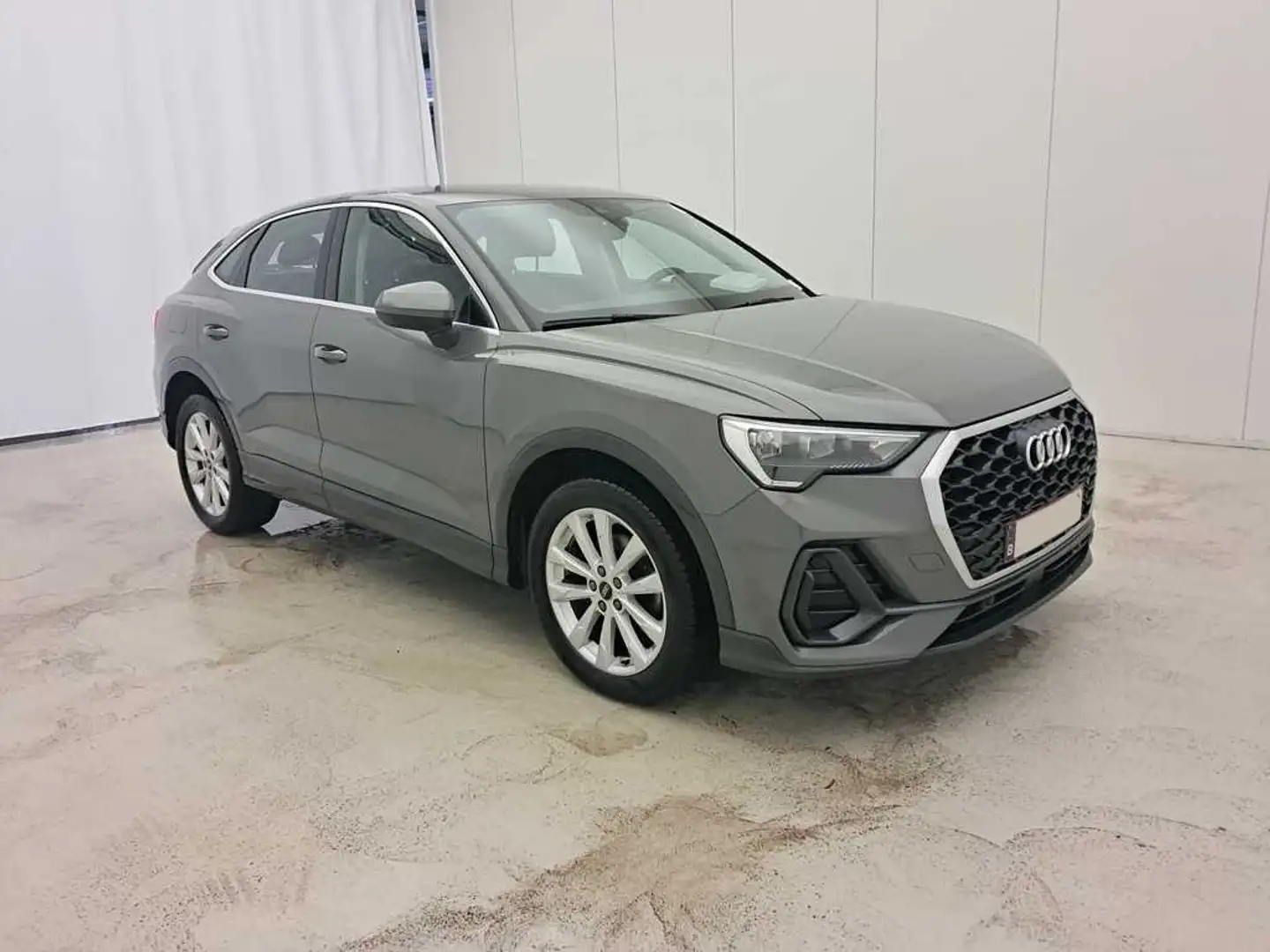 Audi Q3 Sportback 2.0TDi Aut. /€ 20.650 netto / Leder / Grijs - 1