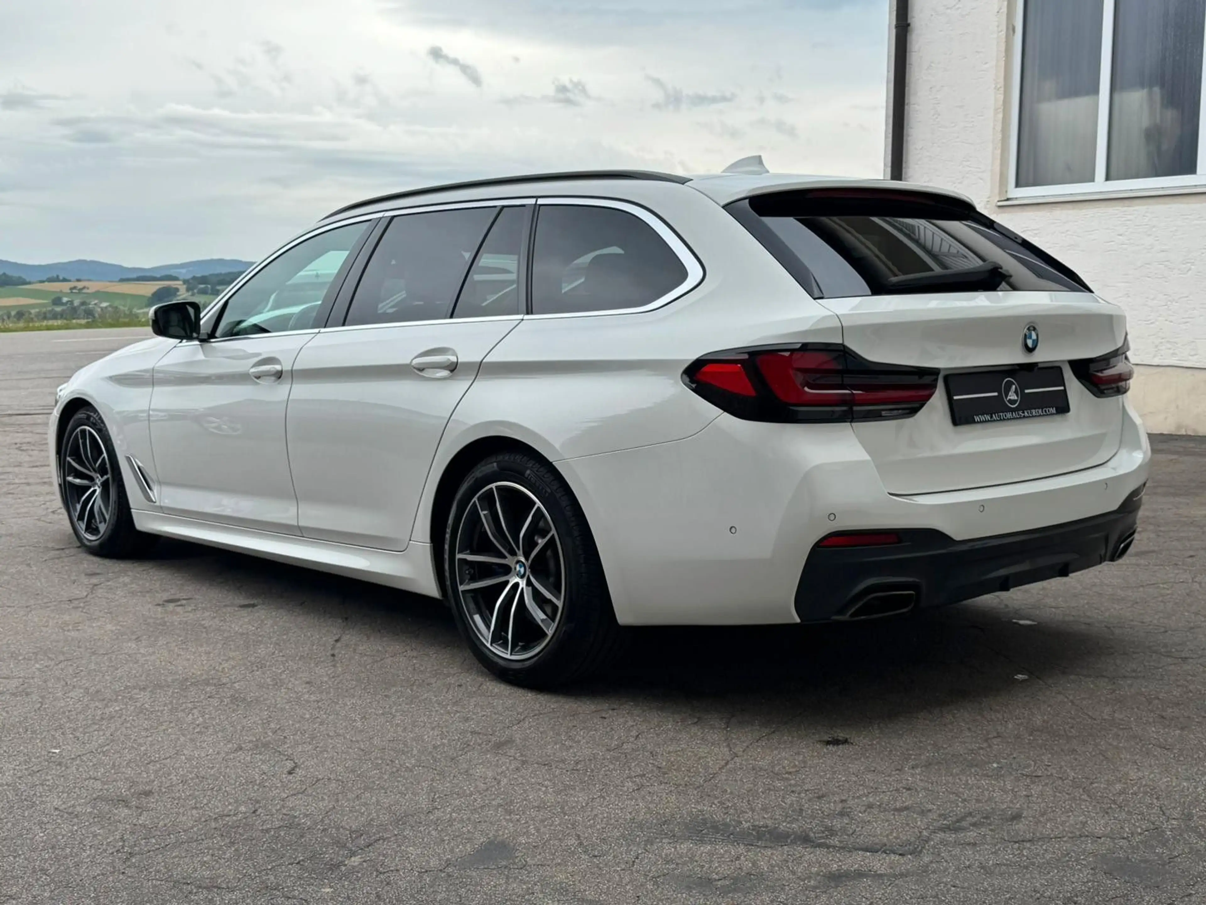 BMW 540 d xD M Sport H&K HUD LASER KAMERA AHK KEYLESS — photo 9
