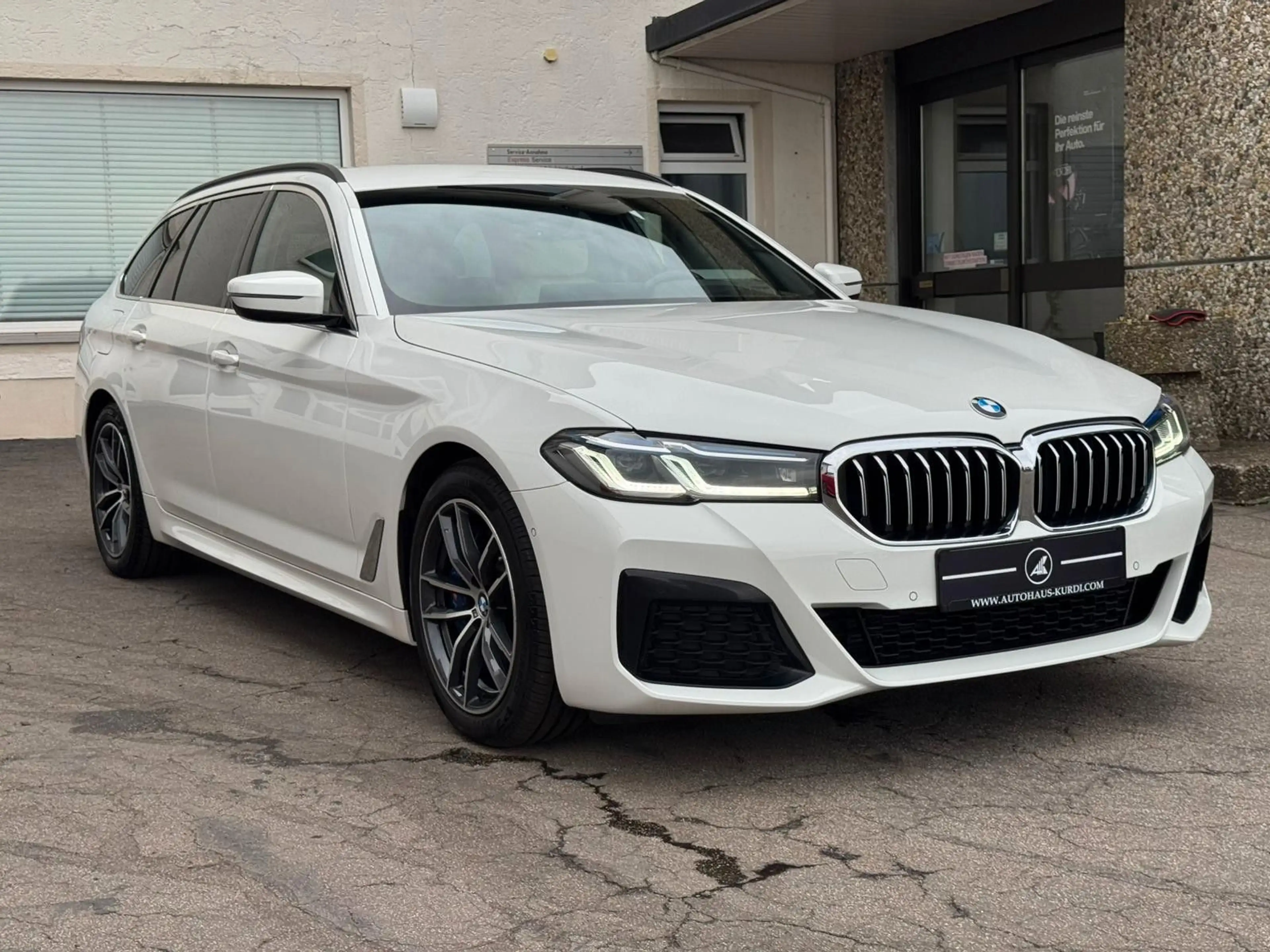 BMW 540 d xD M Sport H&K HUD LASER KAMERA AHK KEYLESS — photo 4