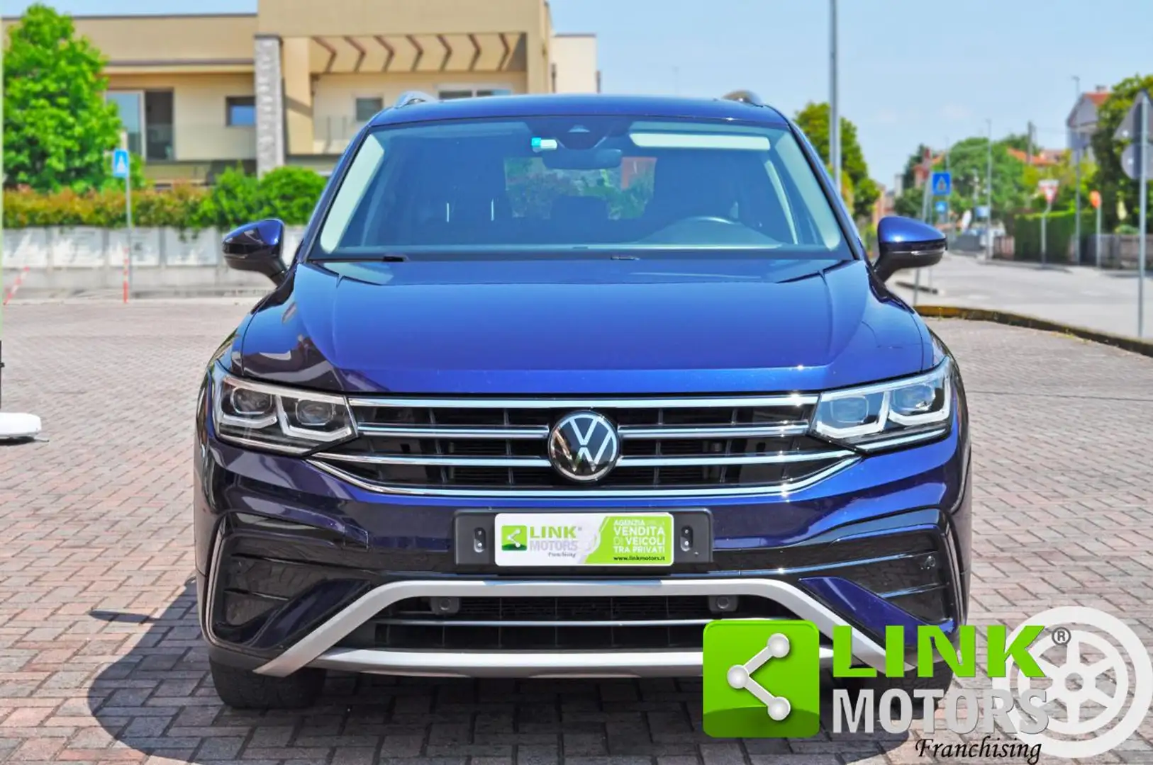 Volkswagen Tiguan Allspace 2.0 TDI SCR DSG Elegance Blu/Azzurro - 2