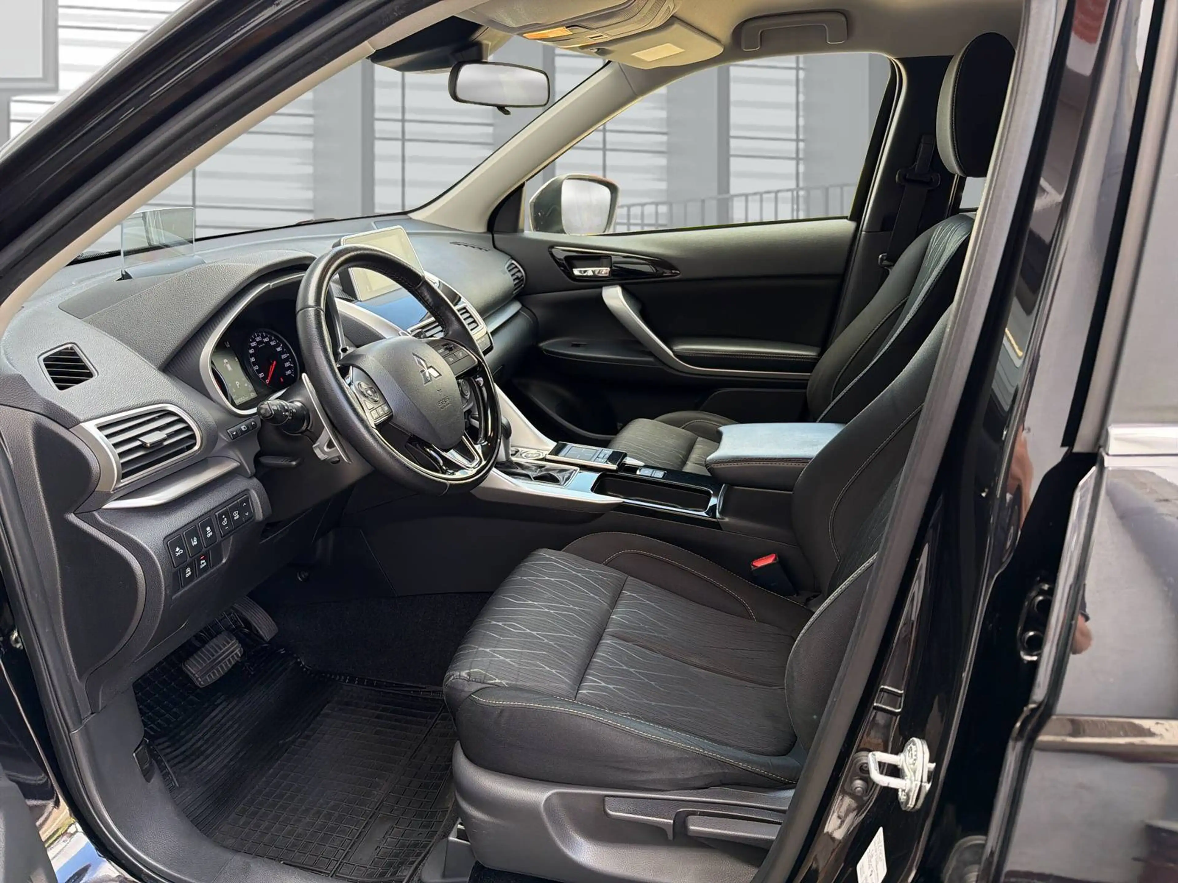 Mitsubishi Eclipse Cross 1.5T 4WD Automatik | AHK | 360° — photo 13