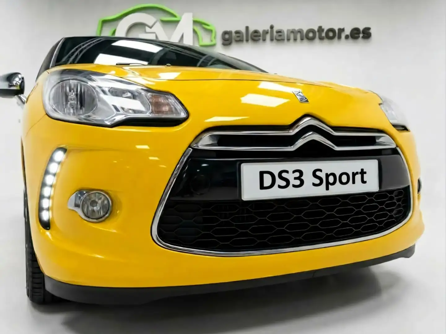 Citroen DS3 1.6HDI 110 Airdream Amarillo - 1