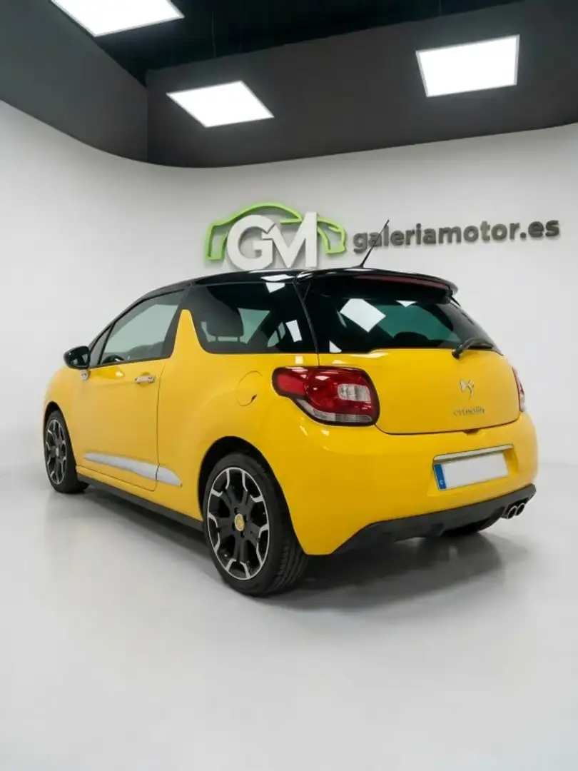 Citroen DS3 1.6HDI 110 Airdream Amarillo - 2