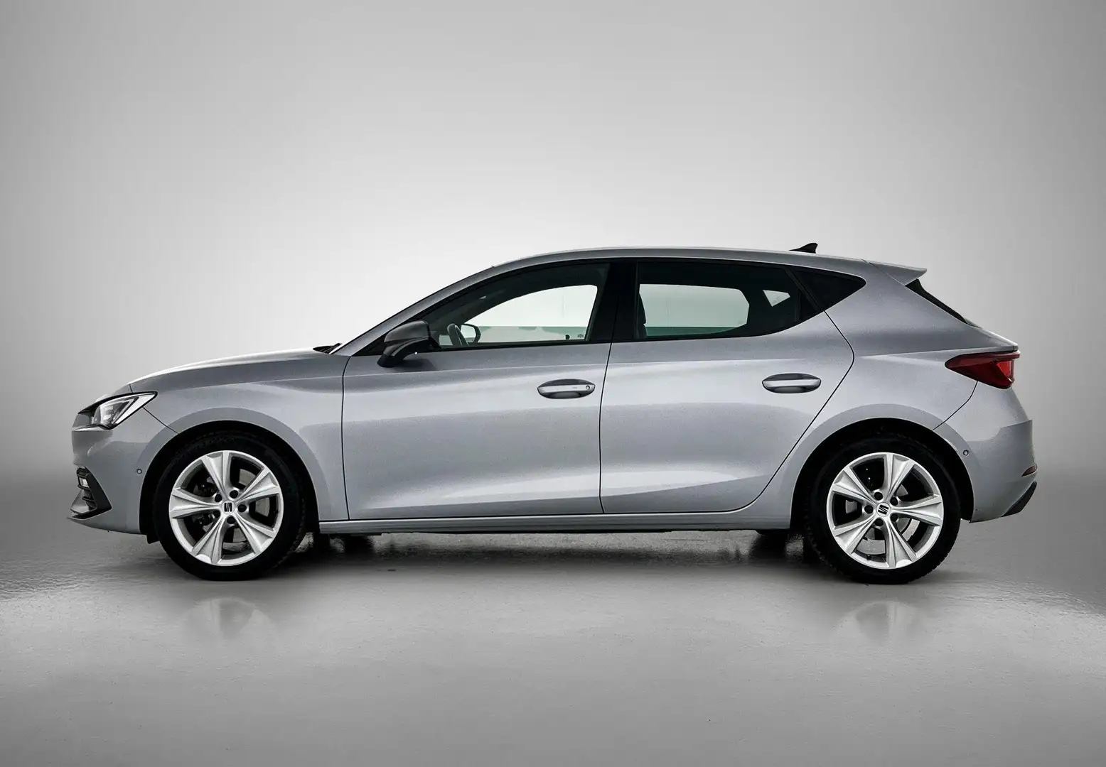 SEAT Leon 1.5 TSI FR Business Intense | CAMERA | NAVIGATIE | Gris - 2