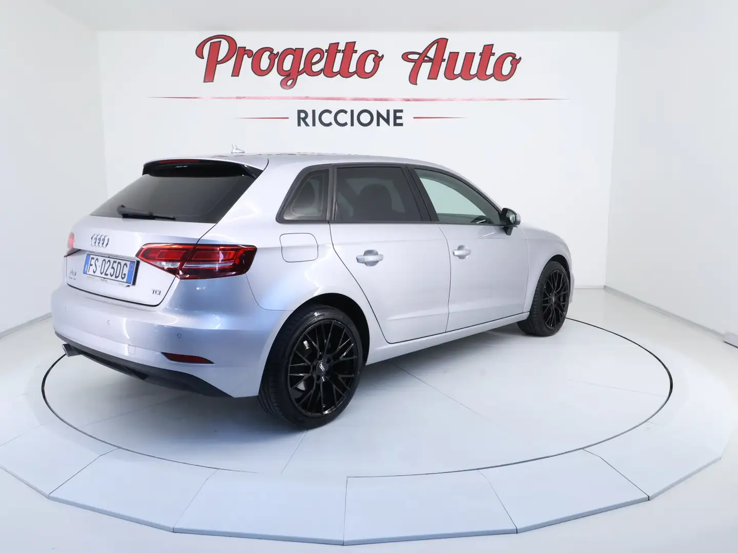 Audi A3 A3 Sportback 30 1.6 tdi Business CERCHI S-LINE NEO Grigio - 2