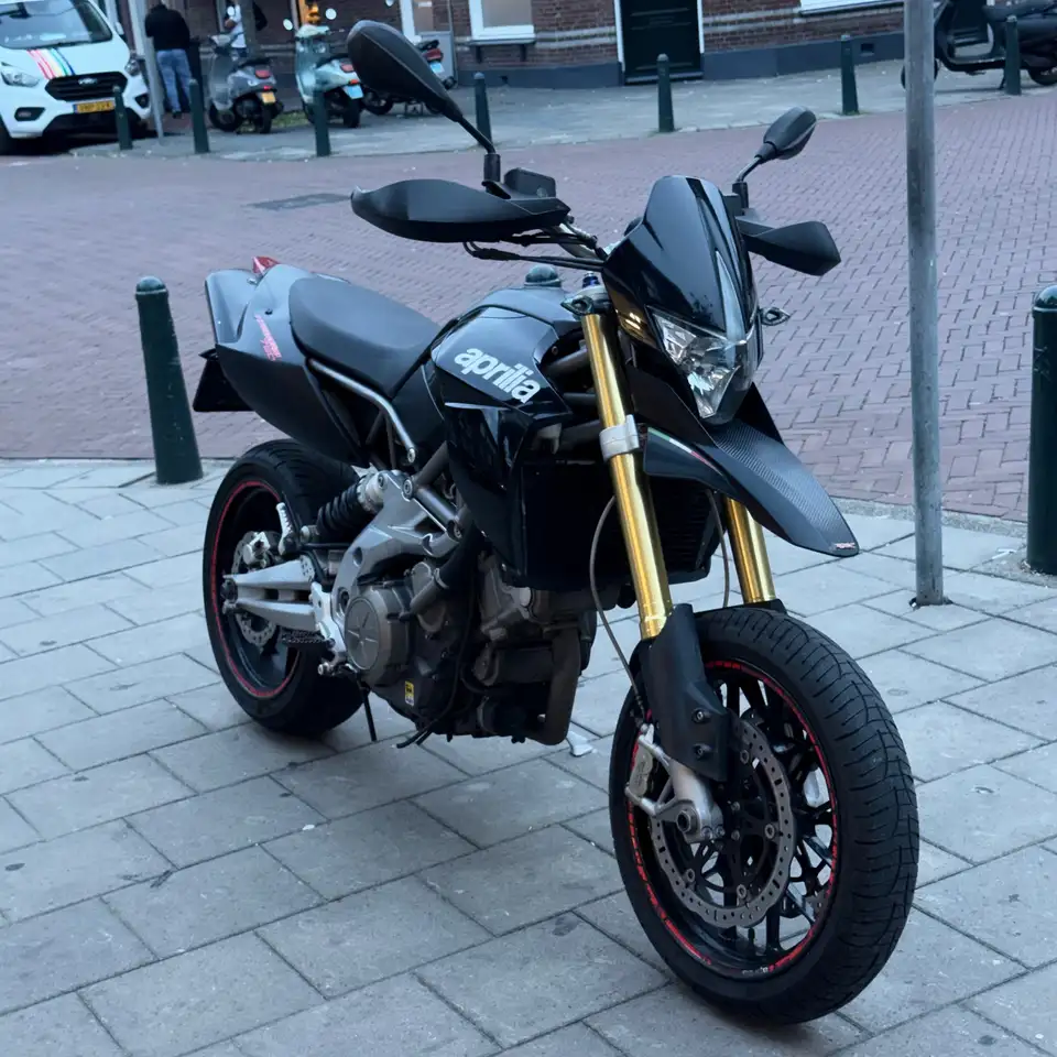 Aprilia Dorsoduro