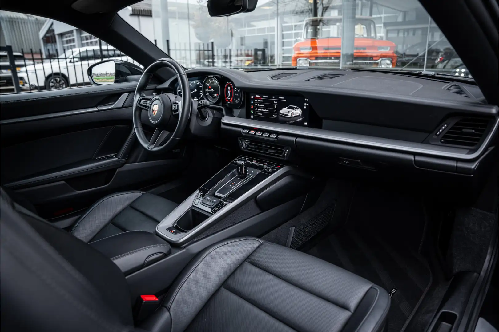 Porsche 992 3.0 CARRERA - Adapt. cruise - BOSE - Panodak - Spo Negro - 2