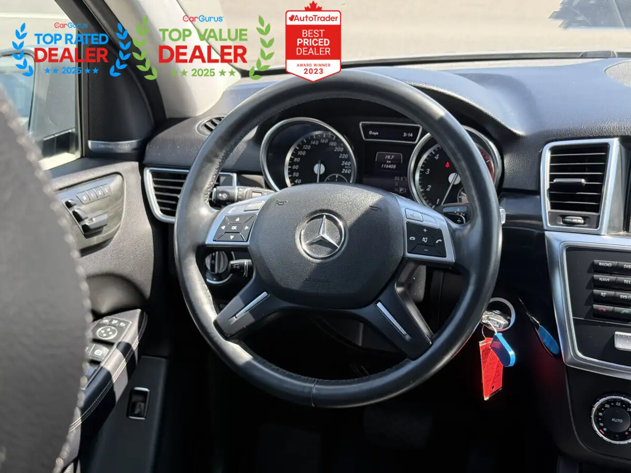 Mercedes-Benz M-Class photo Mercedes-Benz M-Class