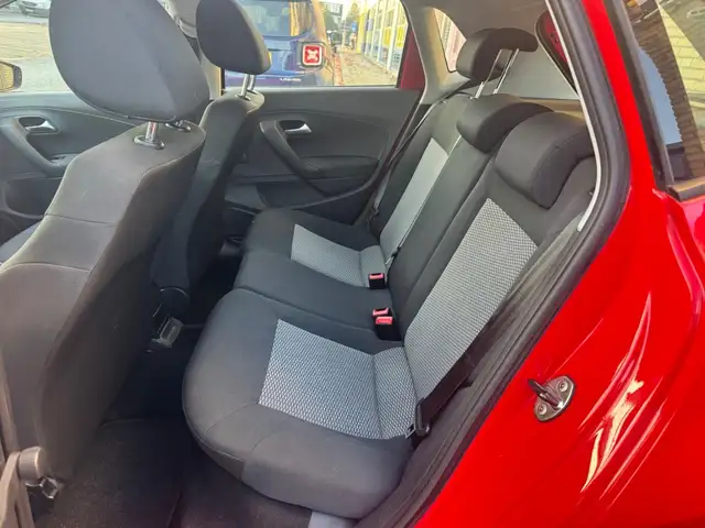 Volkswagen Polo view 12