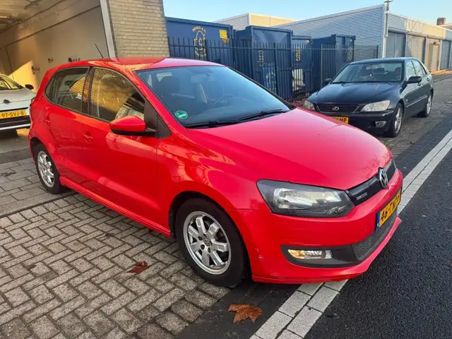 Volkswagen Polo view 5