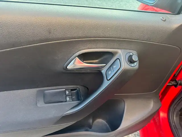 Volkswagen Polo view 15