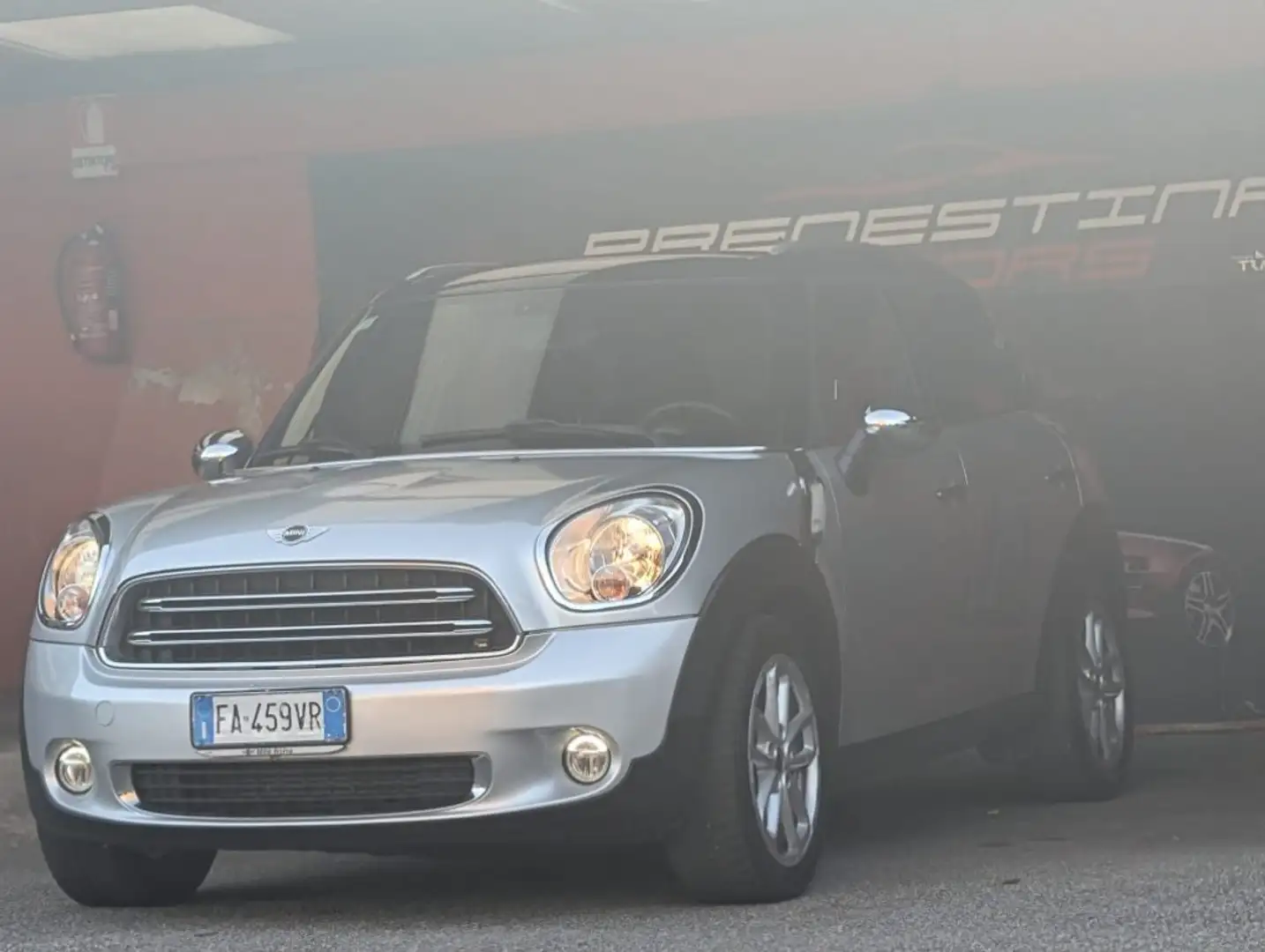 MINI Cooper D Countryman 2.0 Park Lane Plus Automatica Gris - 2