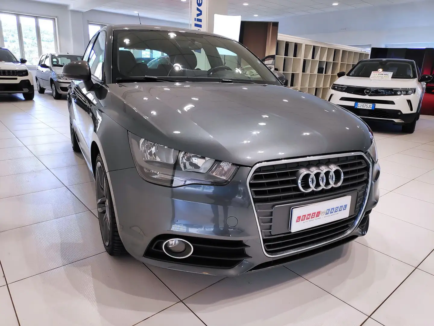 Audi A1 A1 SPB 1.6 TDI Ambition S-Line*CAMBIO MANUALE*DIE Gris - 1