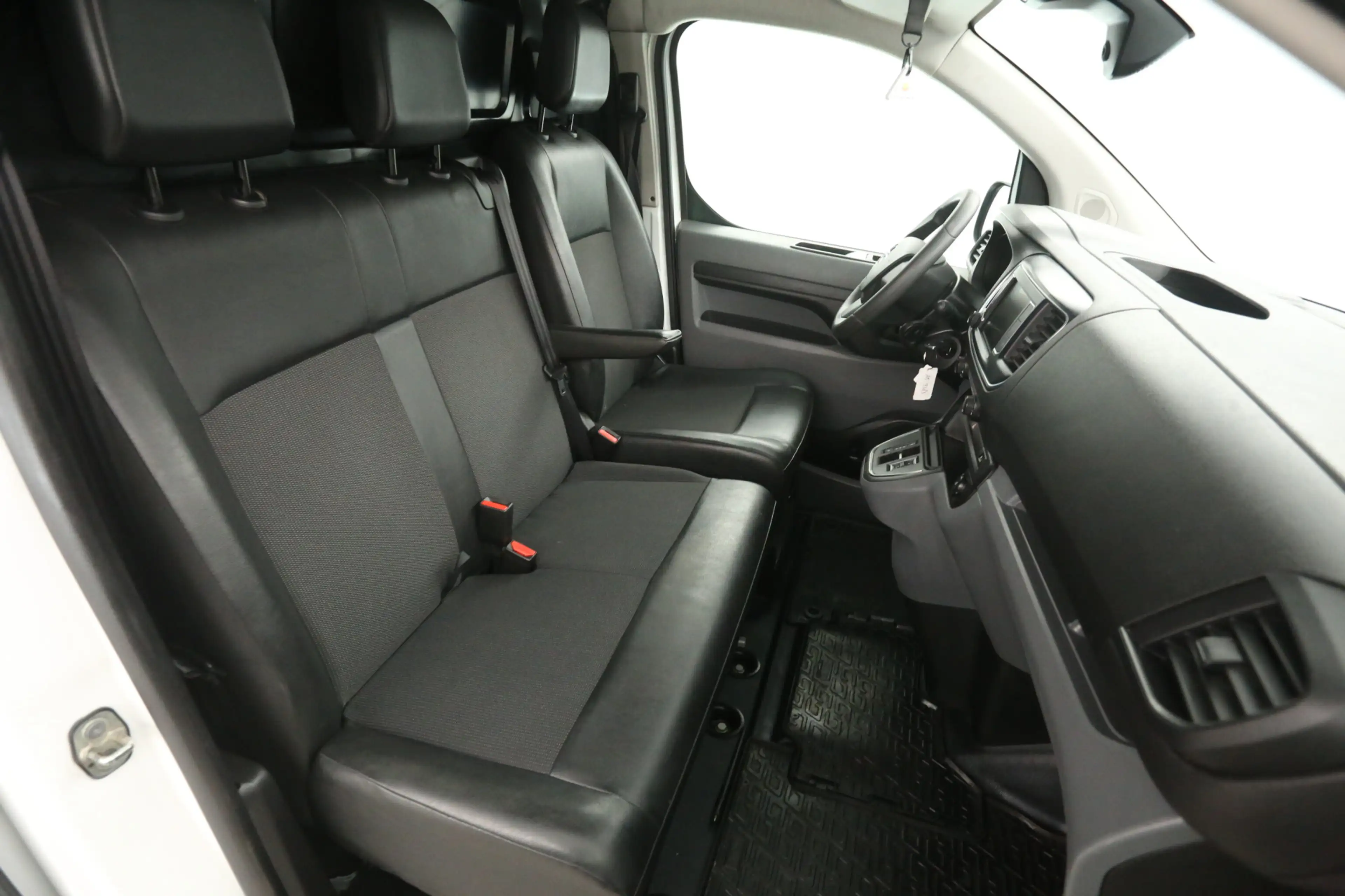 Peugeot e-Expert Opel Vivaro-e 75 kWh L2H1 | Snelladen | SOH 88% | — photo 12