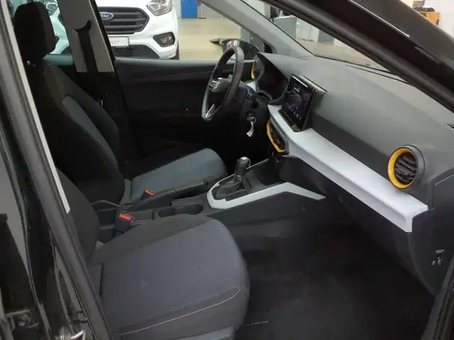 Seat Arona view 8