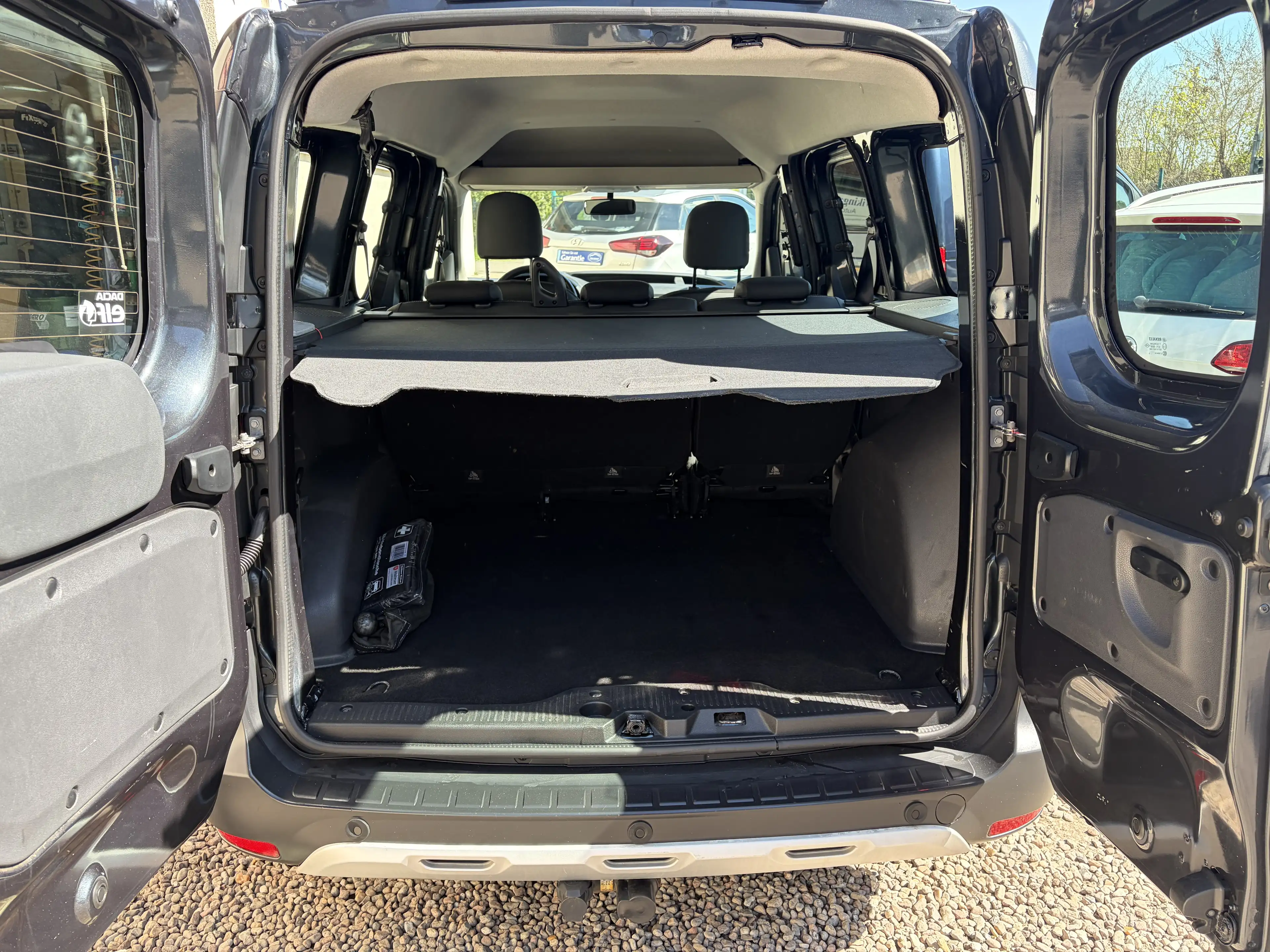 Dacia Dokker Stepway 1.2 * Klima * Navi * AHK * HU + Serv. neu — photo 11