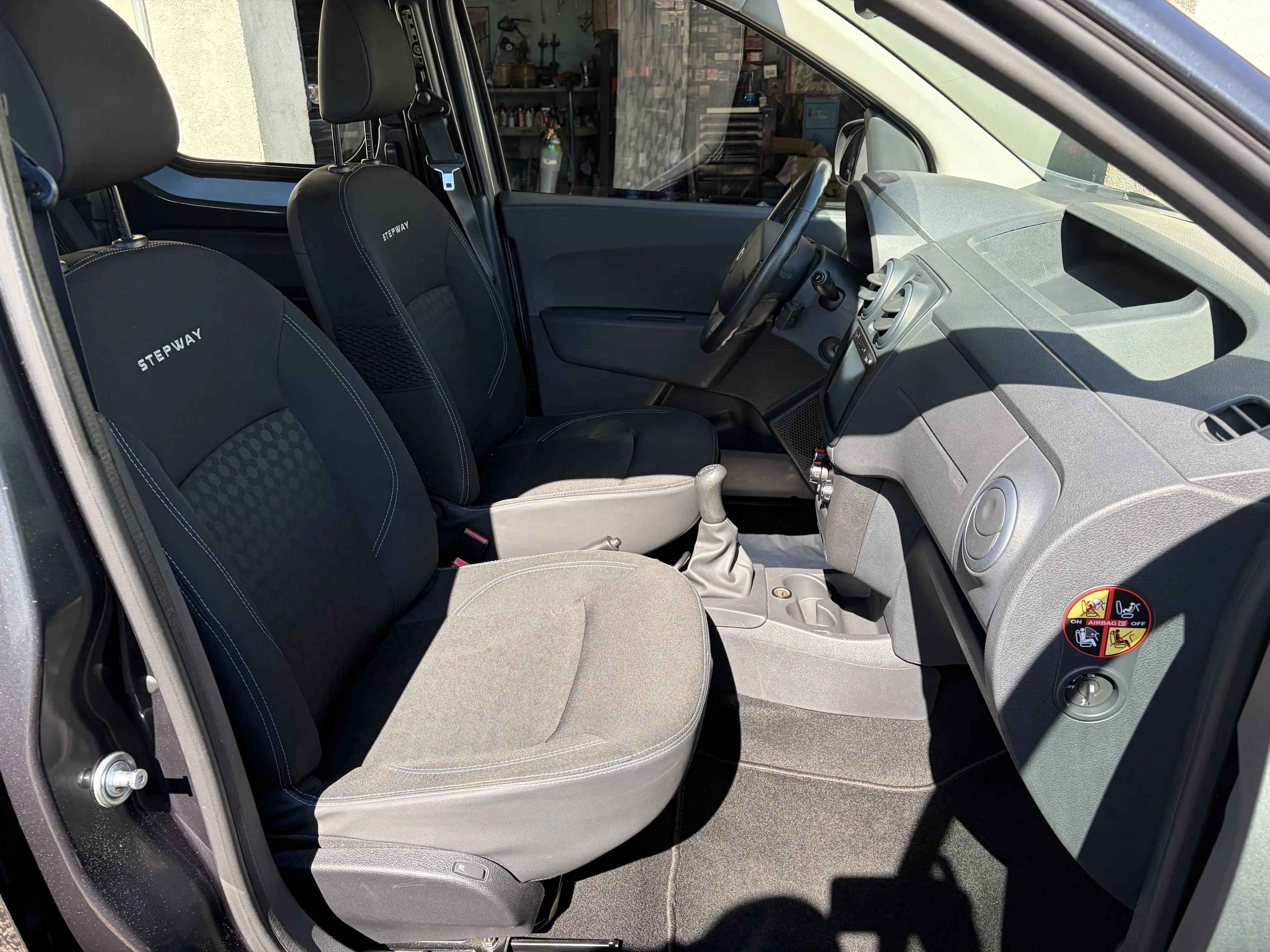Dacia Dokker Stepway 1.2 * Klima * Navi * AHK * HU + Serv. neu — photo 6