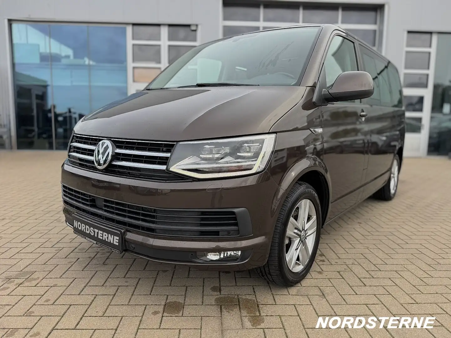 Volkswagen T6 Transporter T6 2.0 TDI Multivan Comfortline+NAV+AUTOMATIK+7S Braun - 2