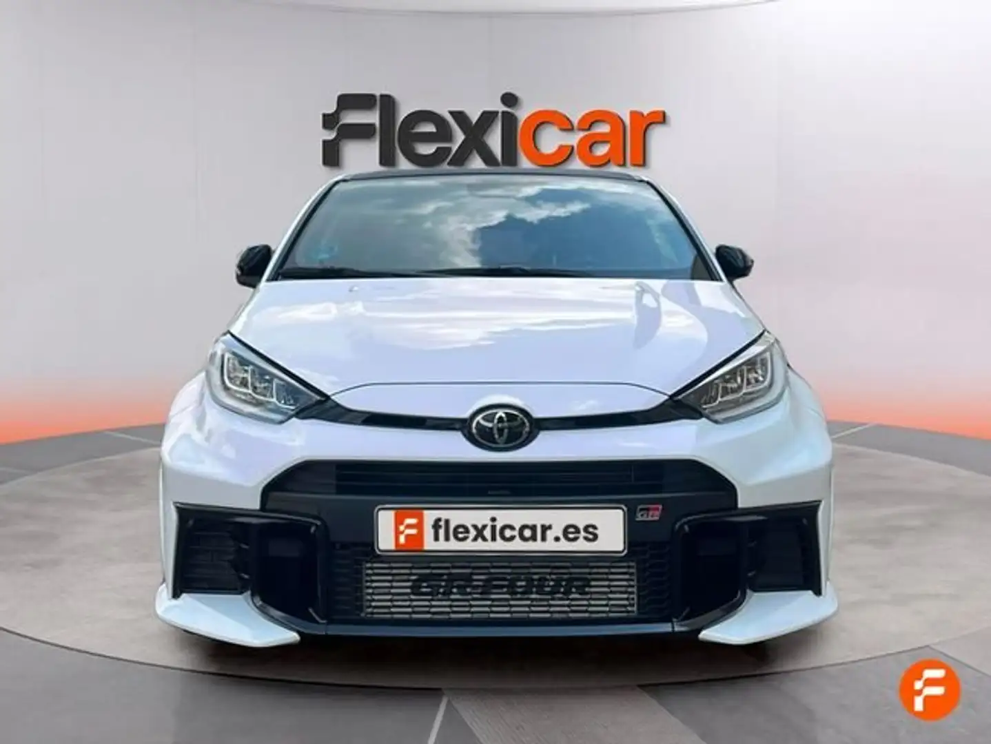 Toyota Yaris 1.6T 276 MANUAL RZ Blanco - 2