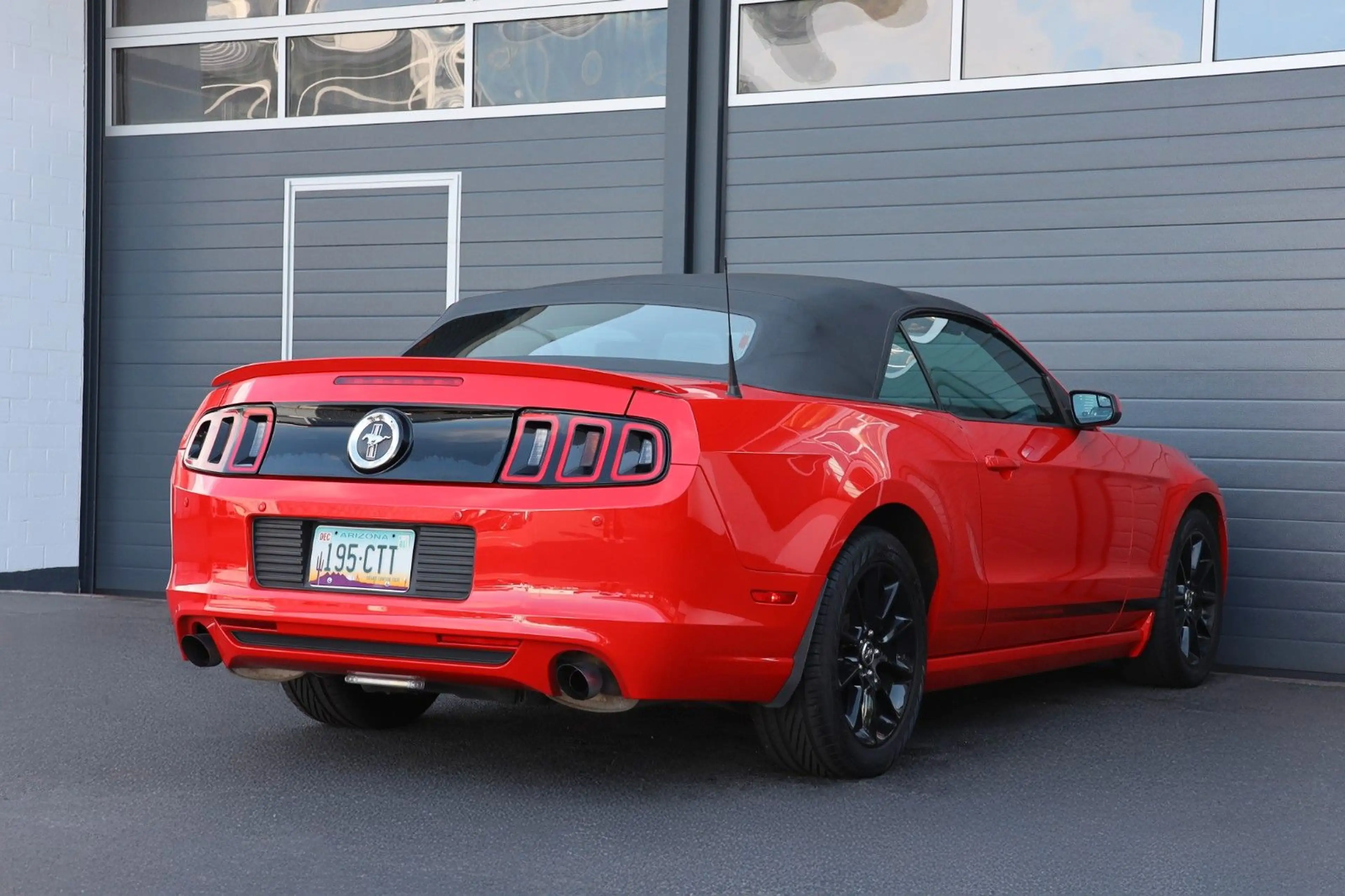 Ford Mustang V6 3.7 Cabrio/Xenon/PDC/R18 — photo 7