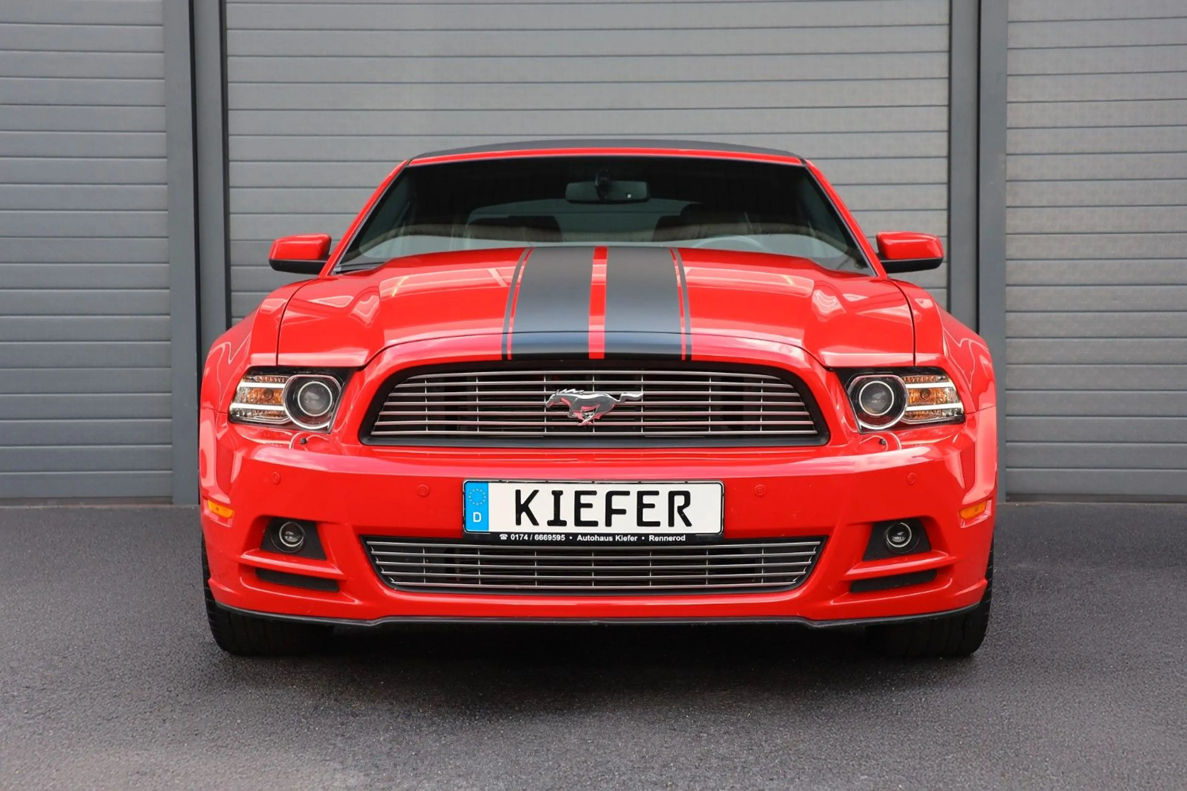 Ford Mustang V6 3.7 Cabrio/Xenon/PDC/R18 — photo 2