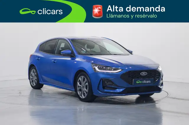 Ford Focus view 3