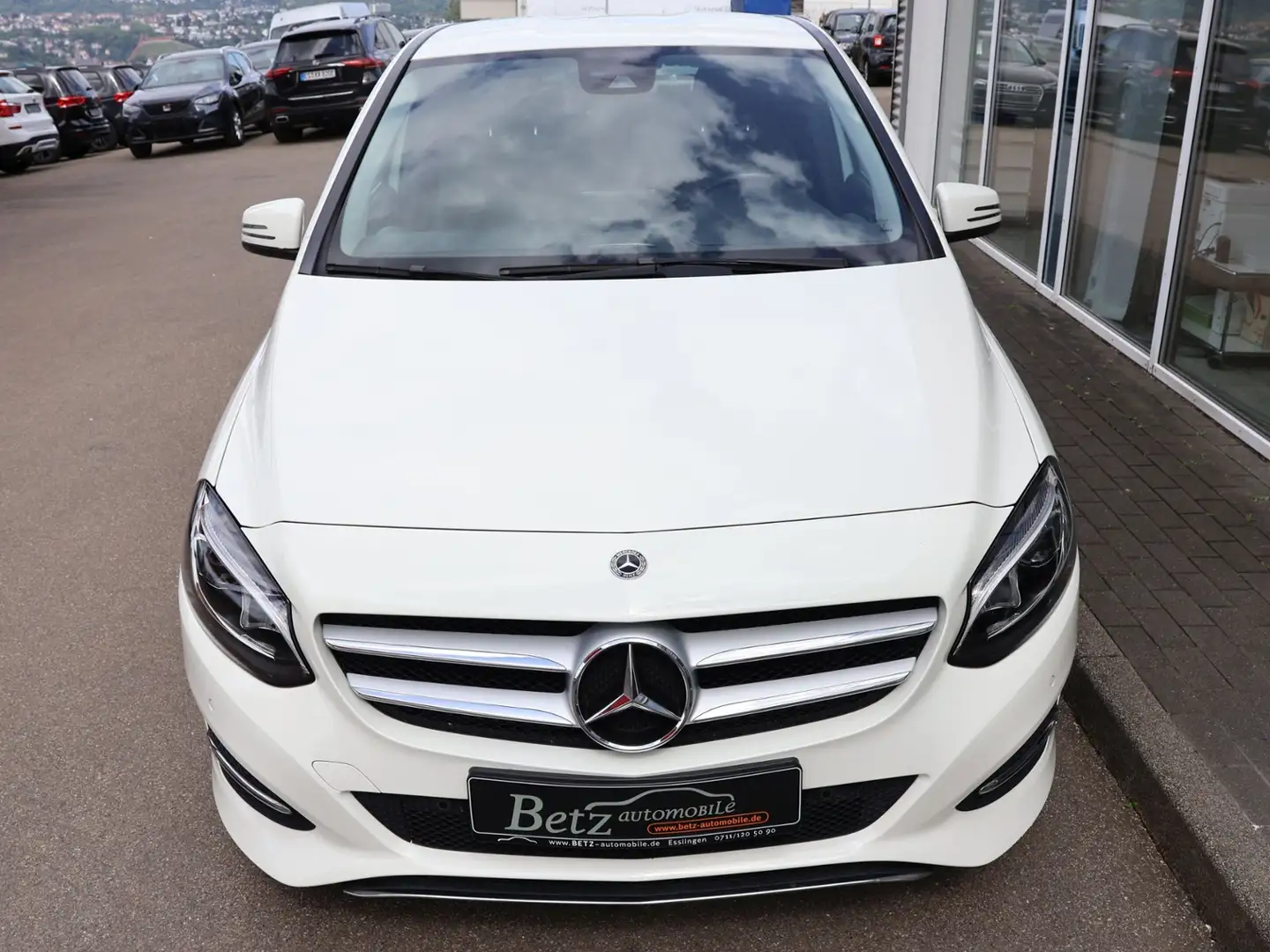 Mercedes-Benz B 200 Urban Style Edition LED SHZ AHK Navi Wit - 2