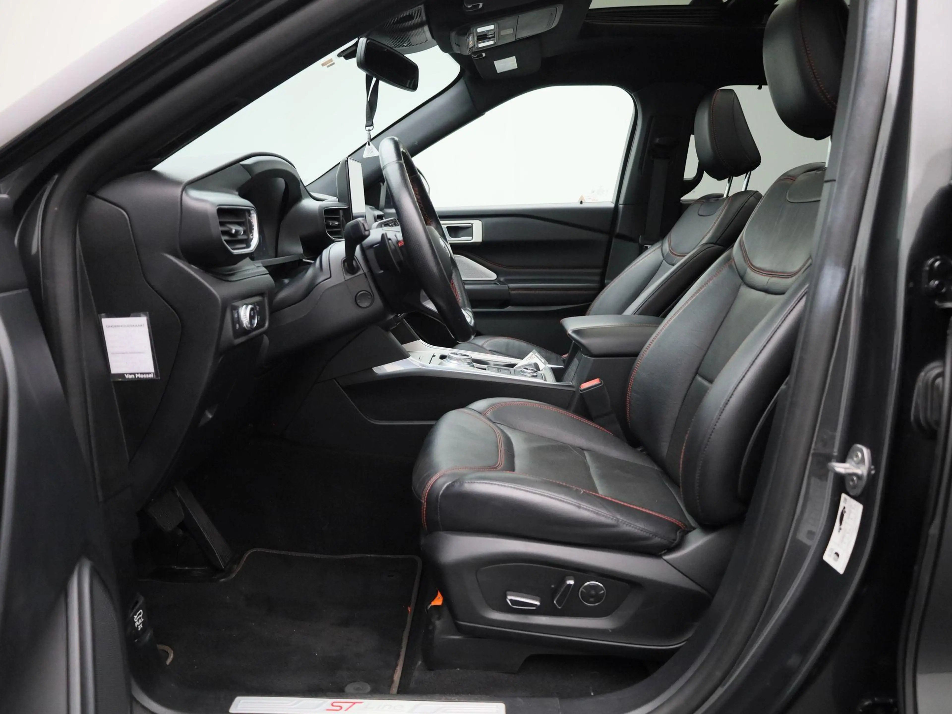 Ford Explorer 3.0 V6 EcoBoost PHEV ST-Line 456PK | B&O | PANO-SC — photo 10
