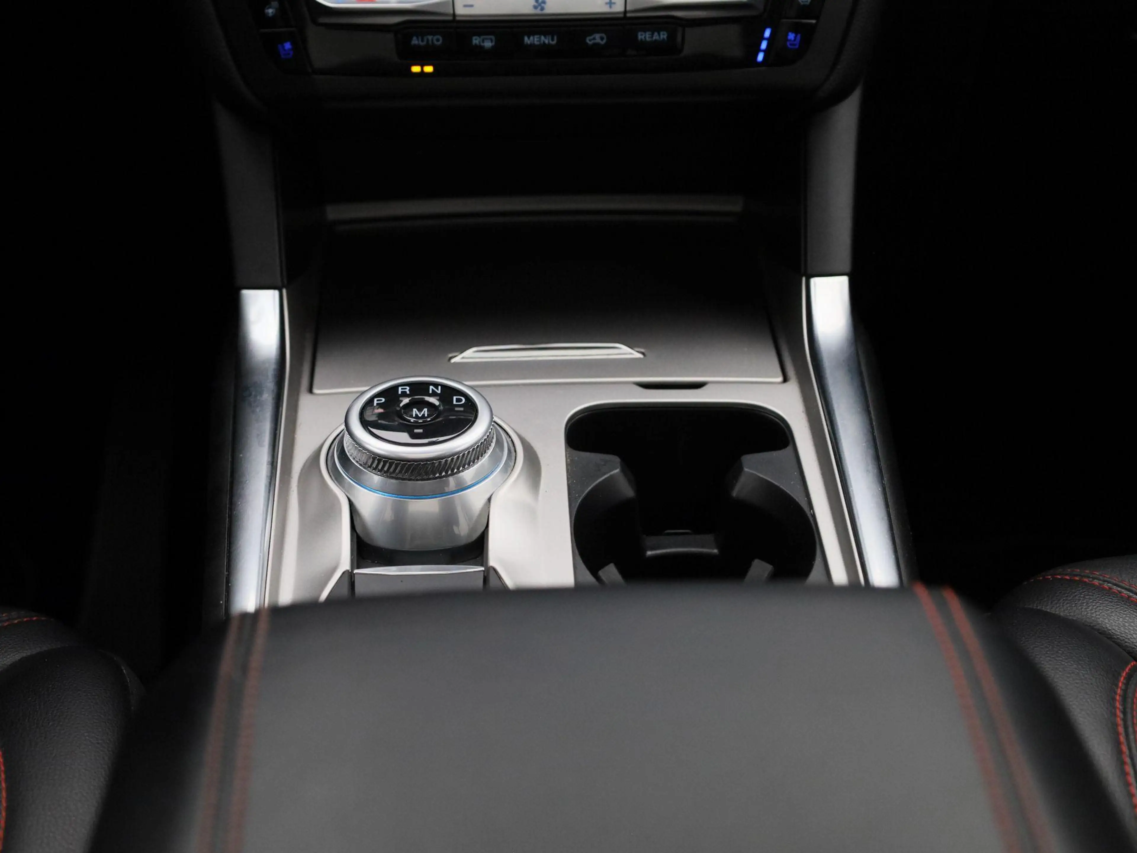 Ford Explorer 3.0 V6 EcoBoost PHEV ST-Line 456PK | B&O | PANO-SC — photo 9