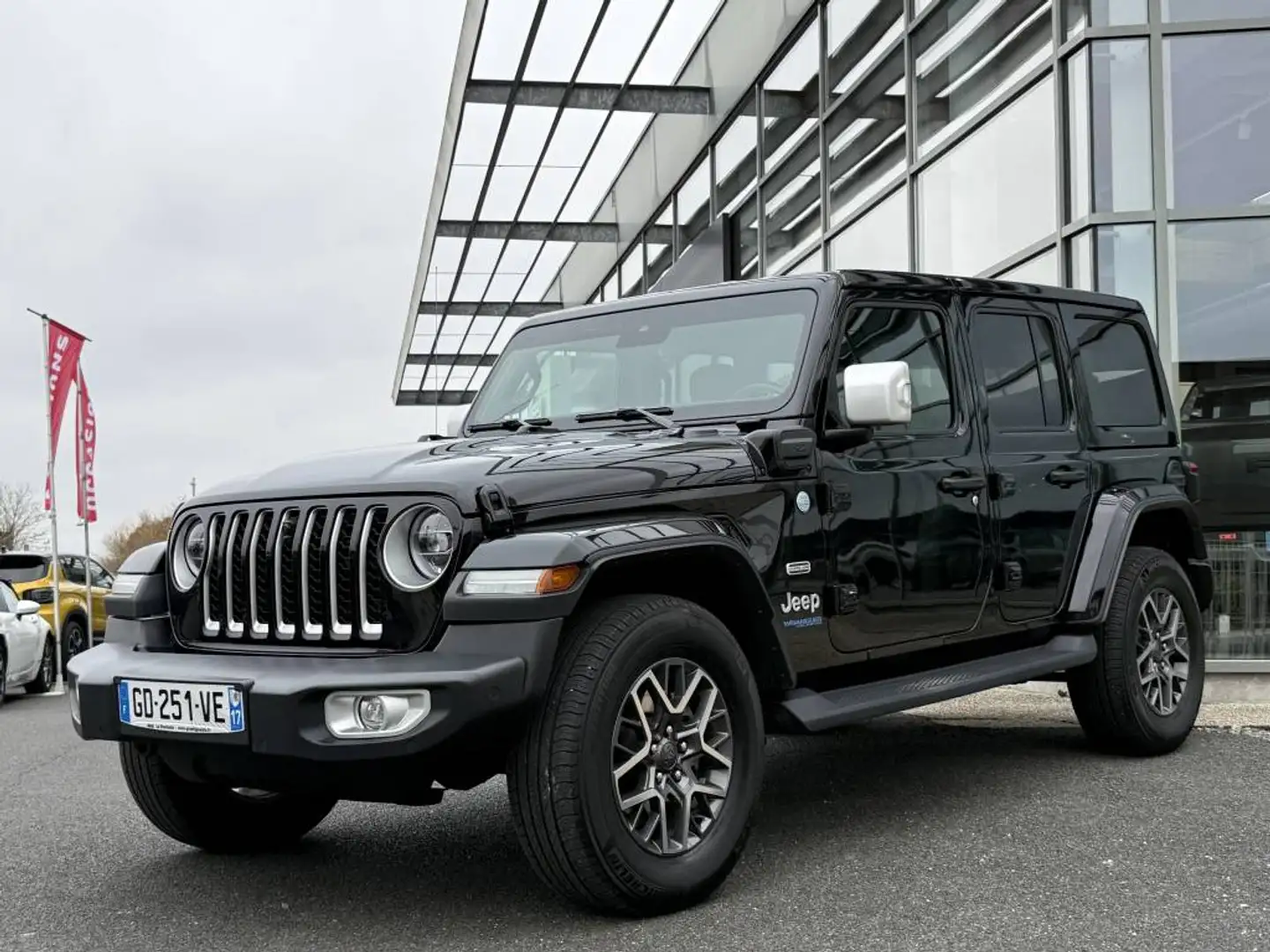 Jeep Wrangler WRANGLER UNLIMITED 4XE 2.0 L T 380 CH PHEV 4X4 BVA Noir - 1