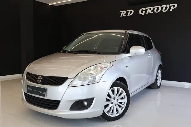 2012 Suzuki Swift in Silver for sale